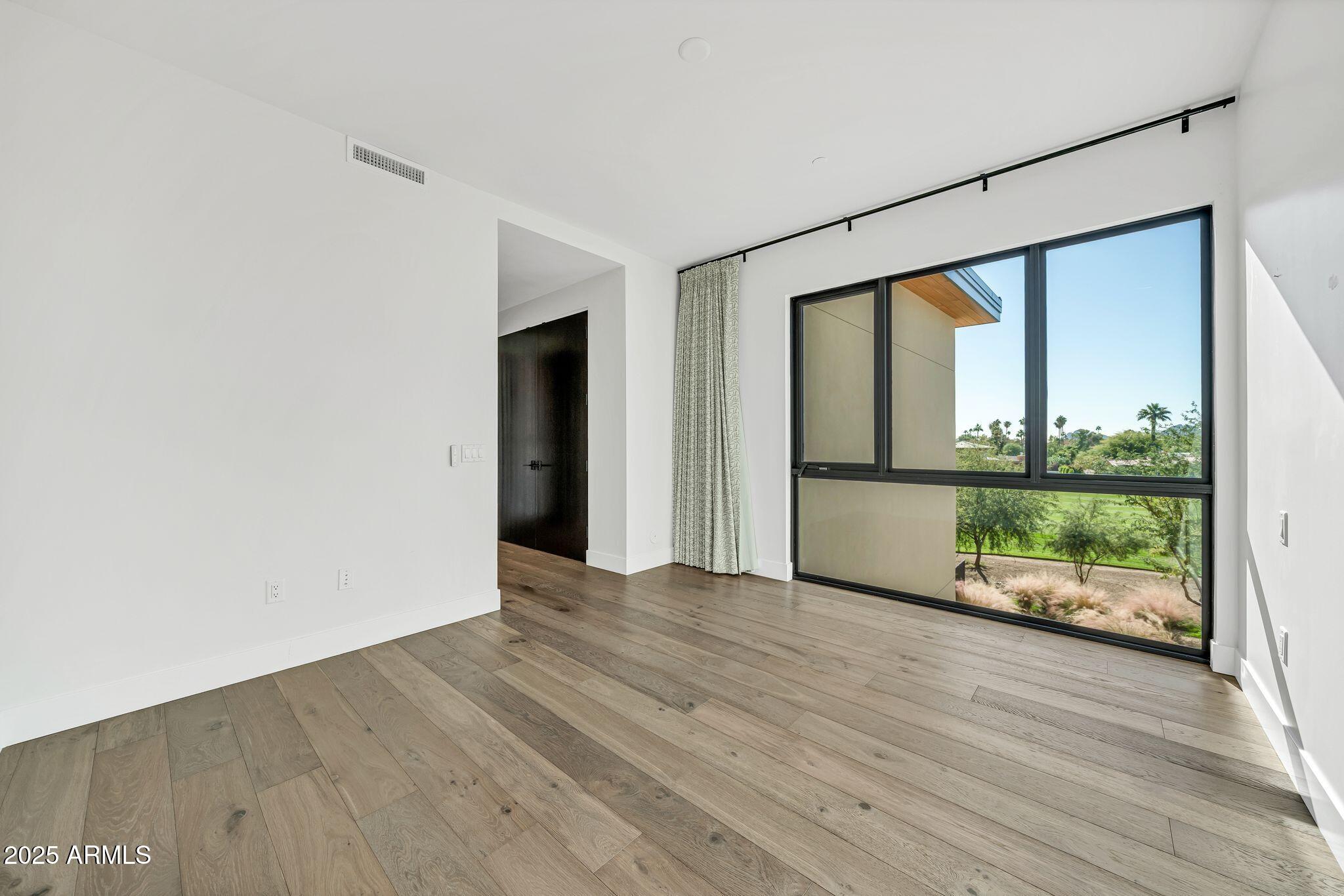 Ascent at the Phoenician Golf Villas - Residential
