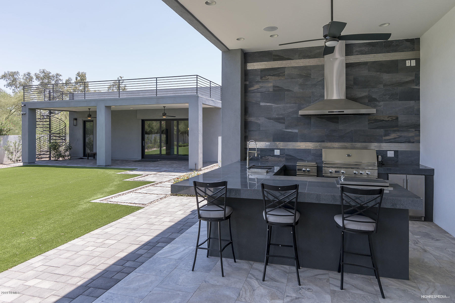 LA COLINA - Residential