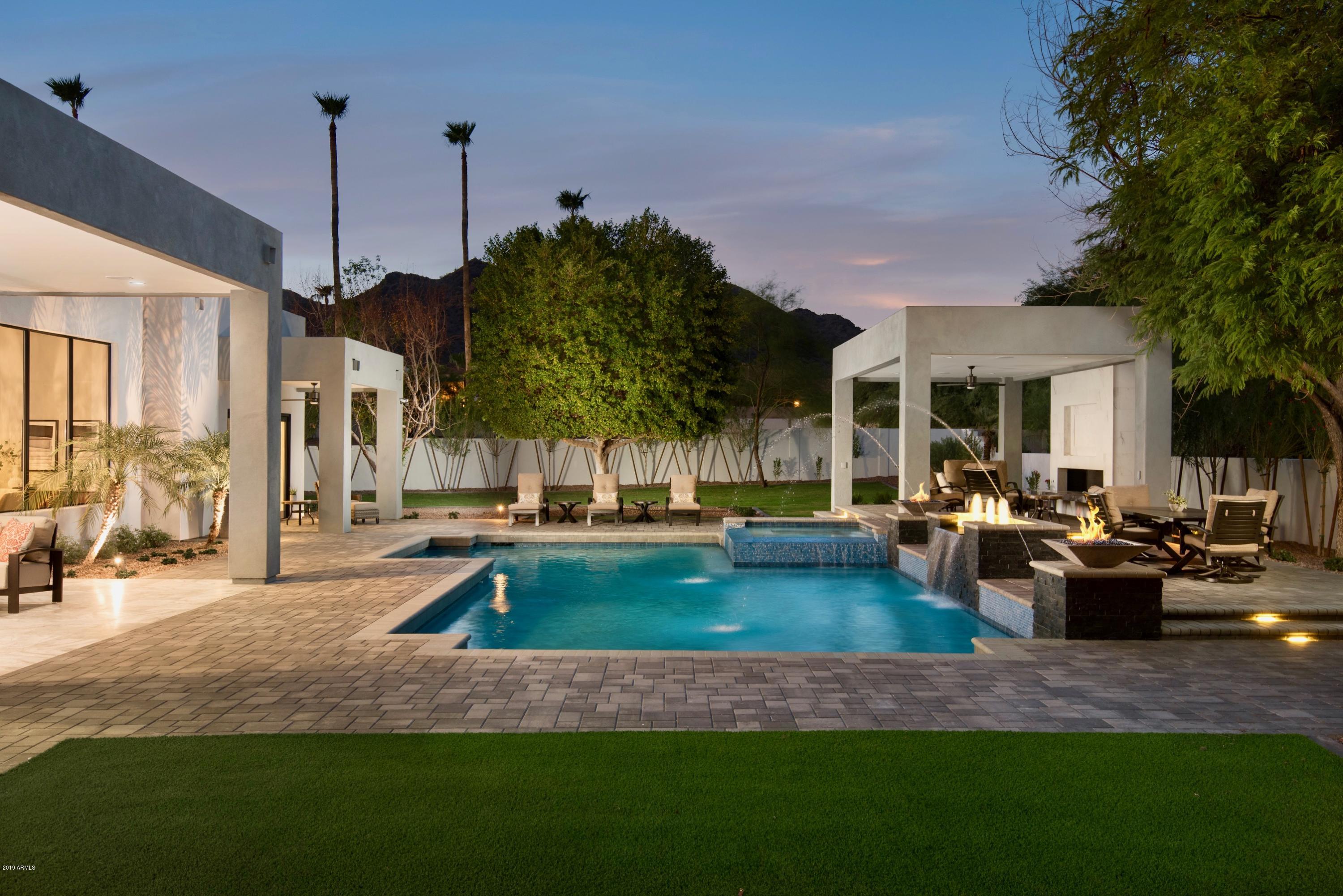 LA COLINA - Residential