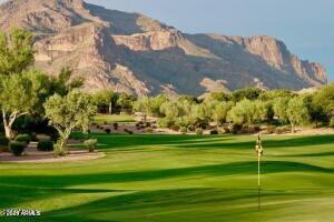 Superstition Mountain - Land