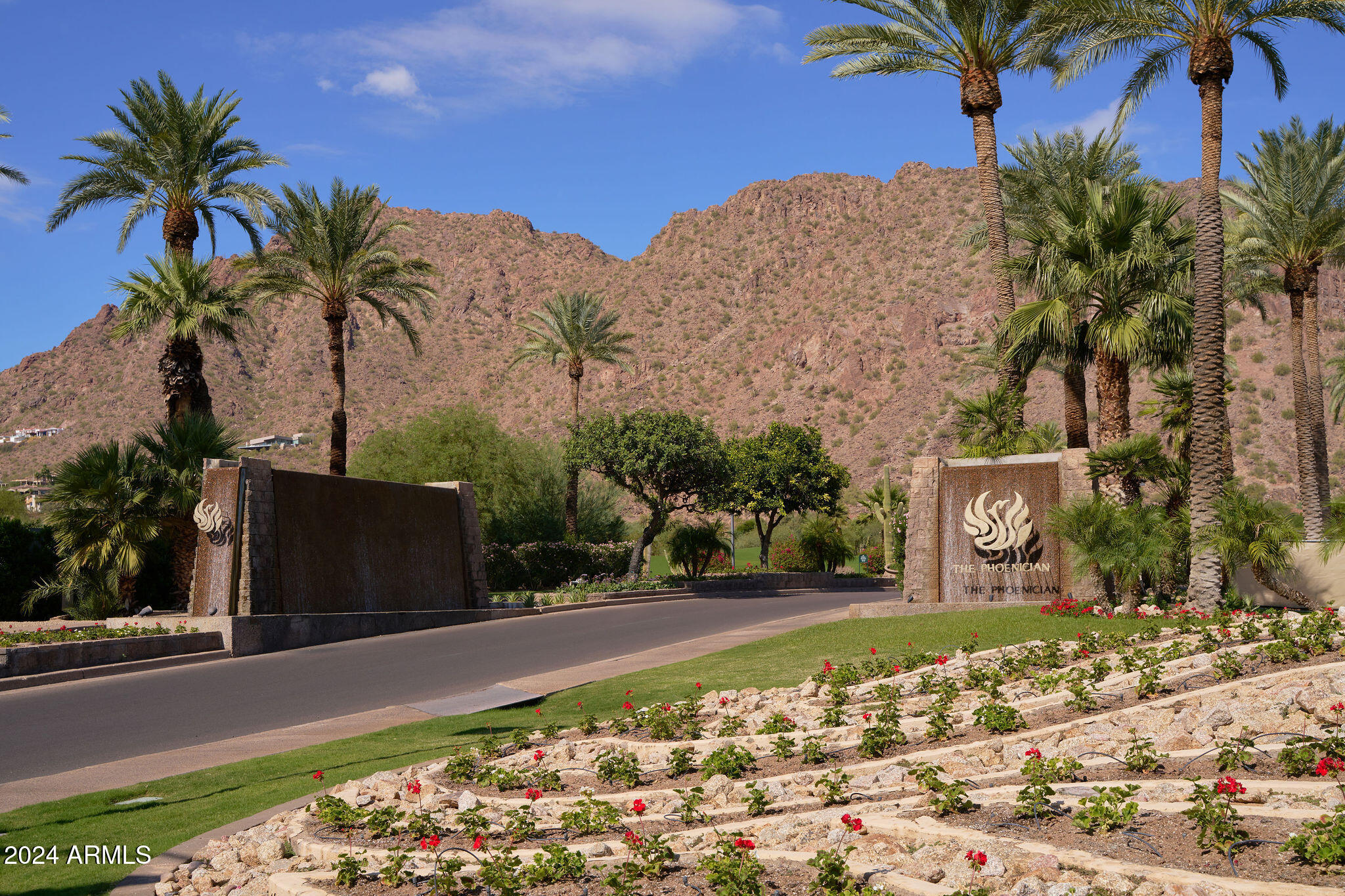 ASCENT AT THE PHOENICIAN GOLF VILLAS - Residential