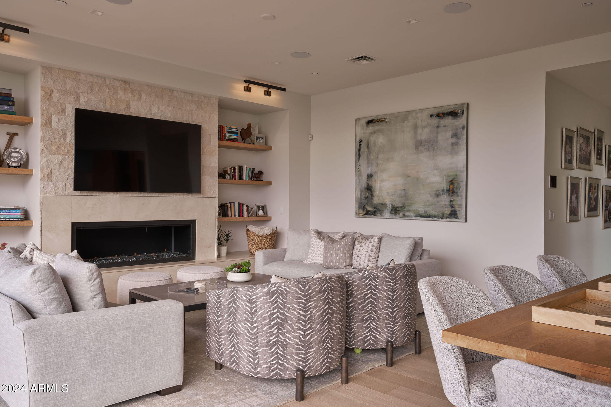 ASCENT AT THE PHOENICIAN GOLF VILLAS - Residential