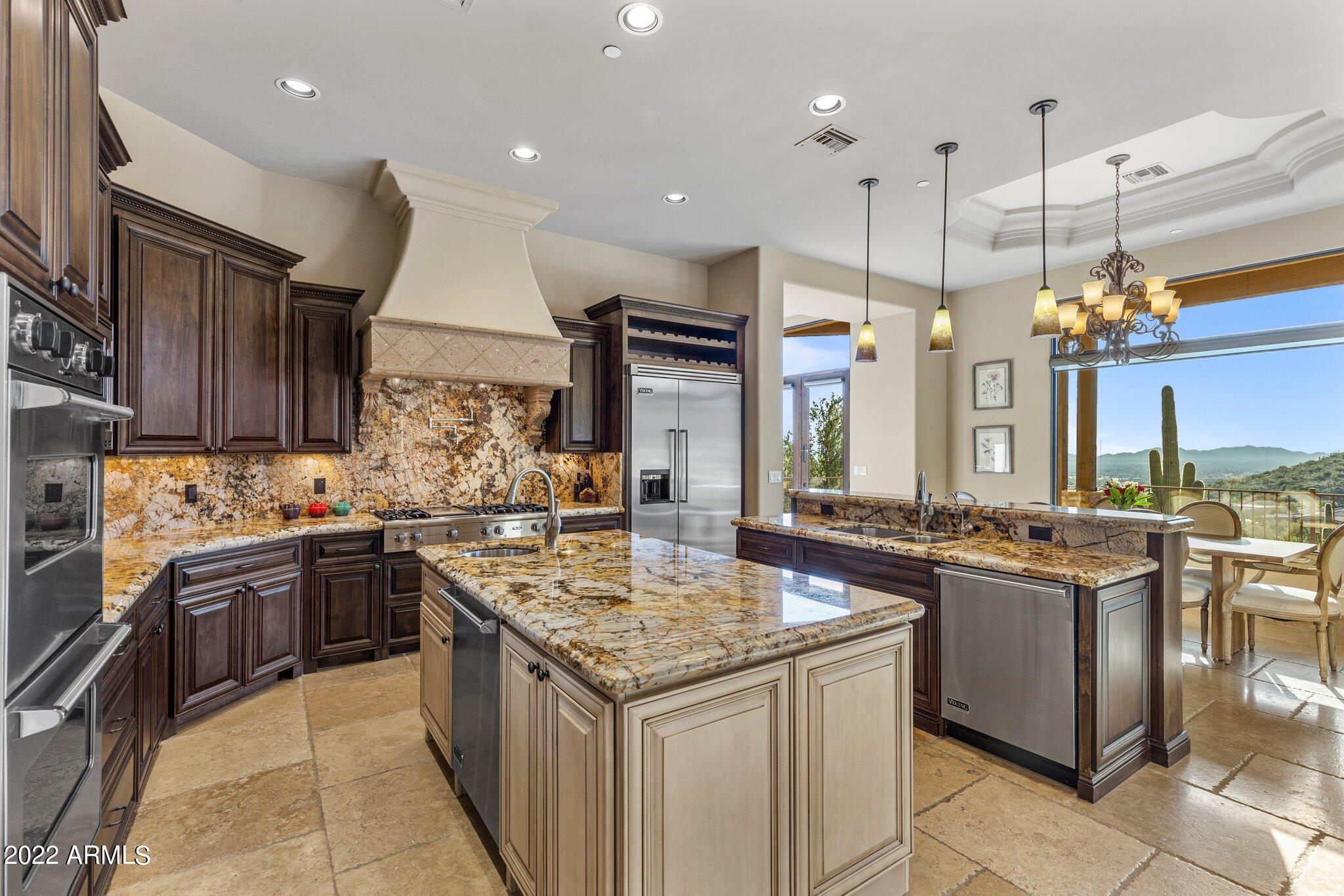 EAGLE RIDGE AT FOUNTAIN HILLS - Residential