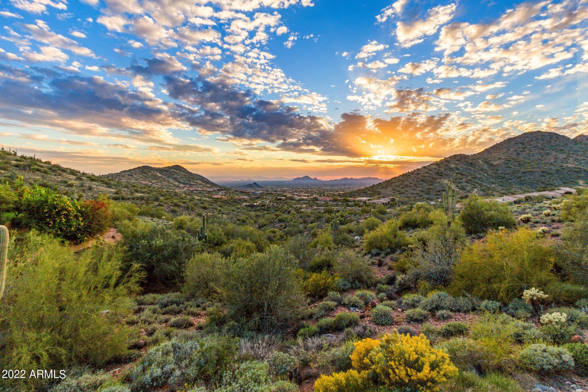 EAGLE RIDGE AT FOUNTAIN HILLS - Residential