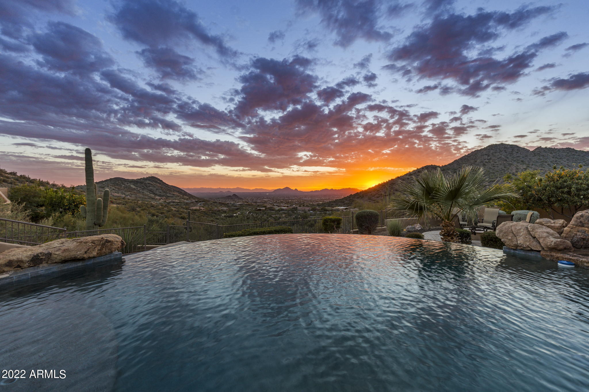 EAGLE RIDGE AT FOUNTAIN HILLS - Residential