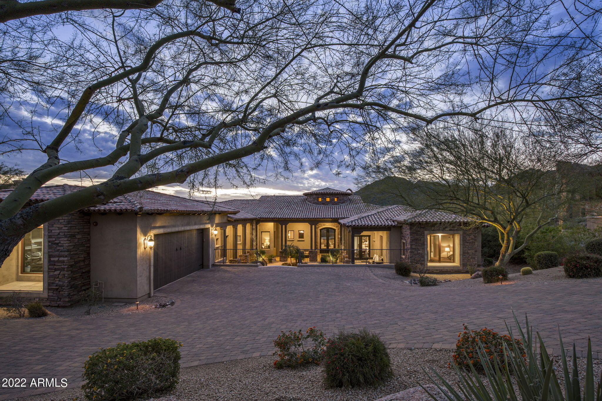 EAGLE RIDGE AT FOUNTAIN HILLS - Residential
