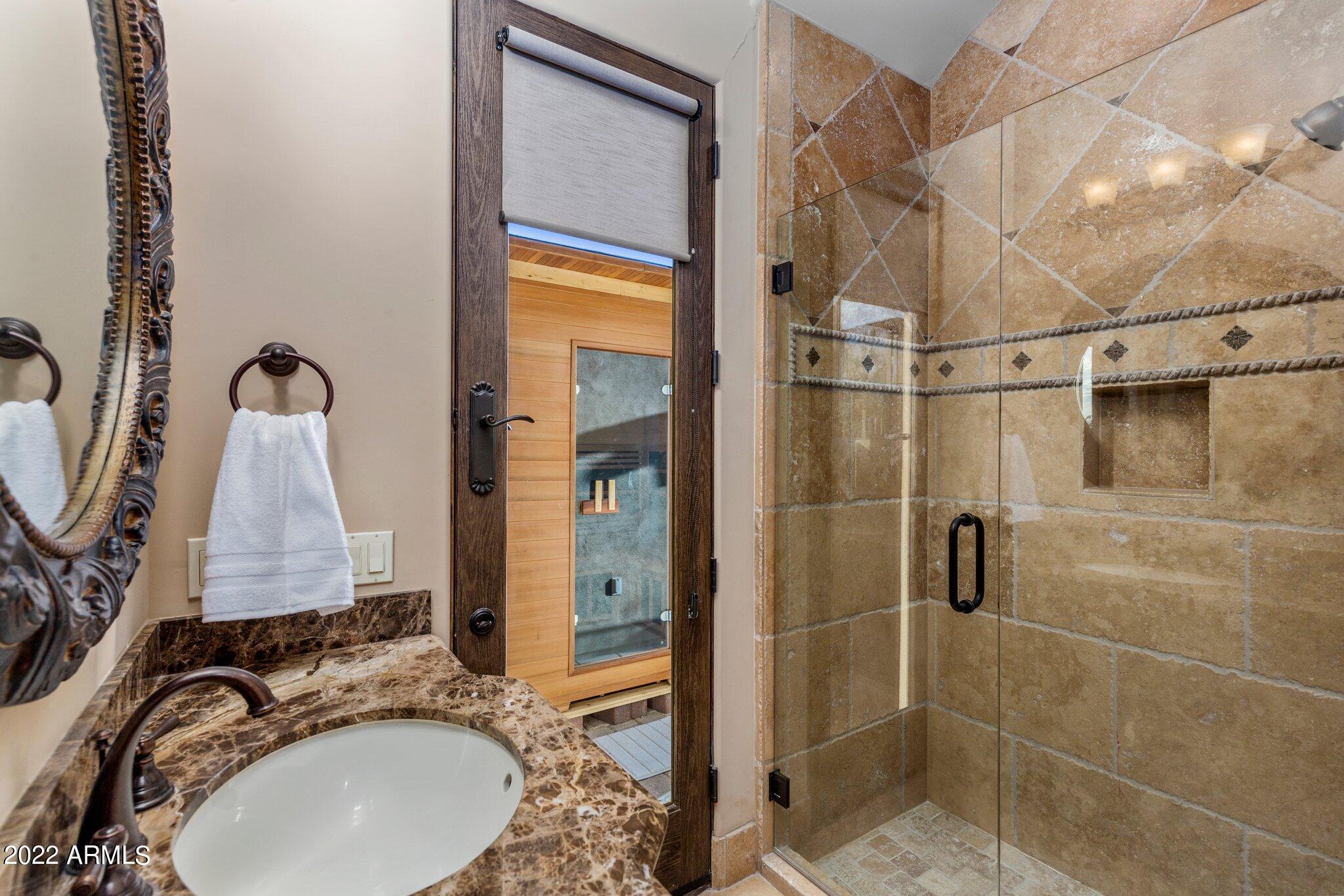 EAGLE RIDGE AT FOUNTAIN HILLS - Residential