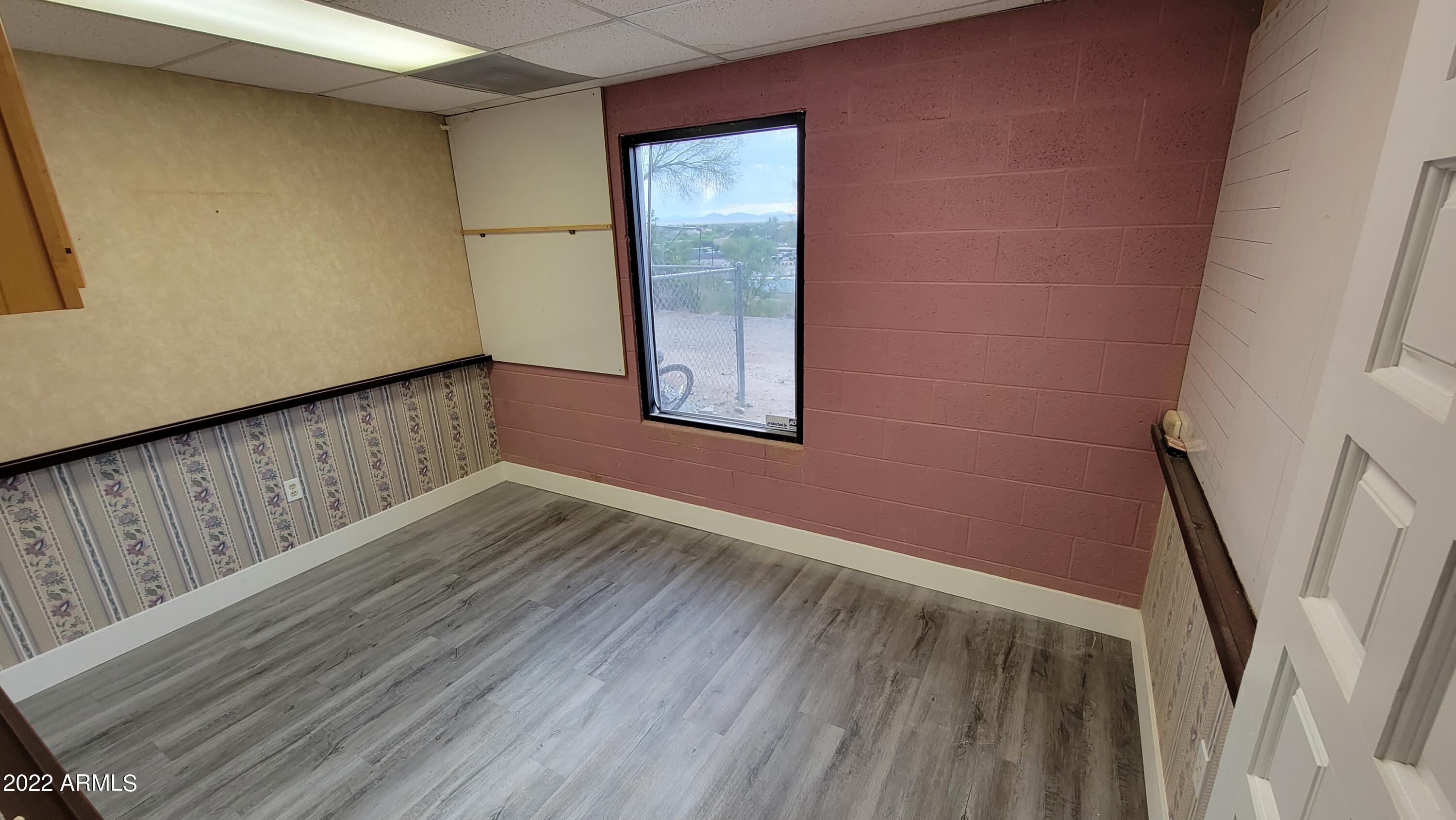 Deer Valley - Commercial Sale