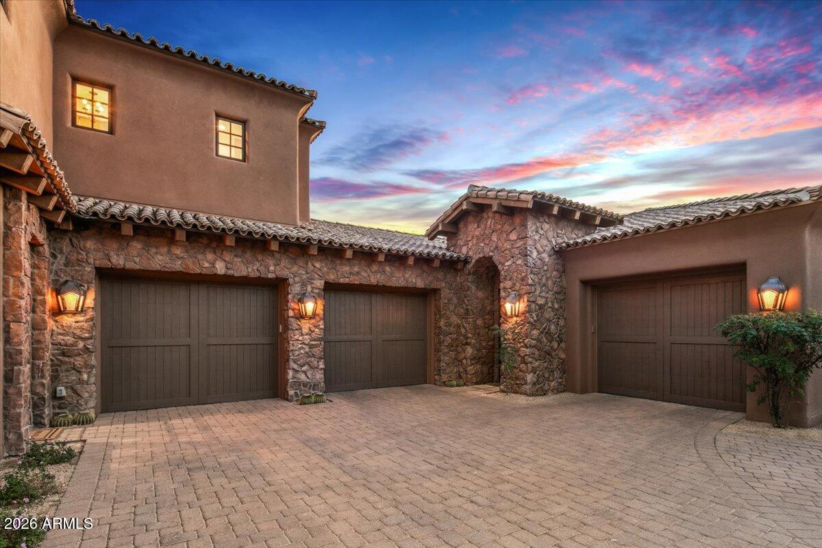 DESERT MOUNTAIN - Residential