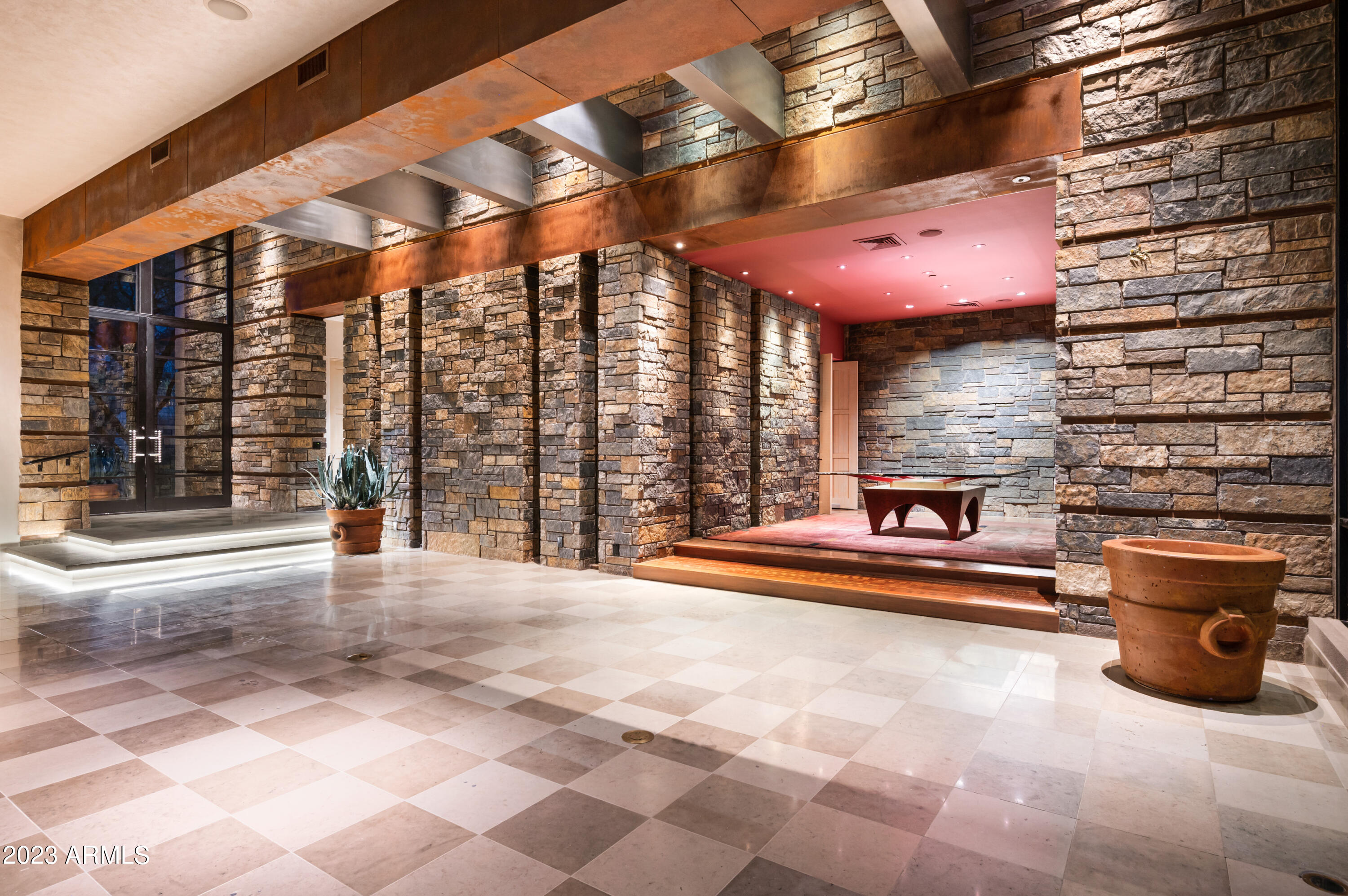 ESTANCIA - Residential