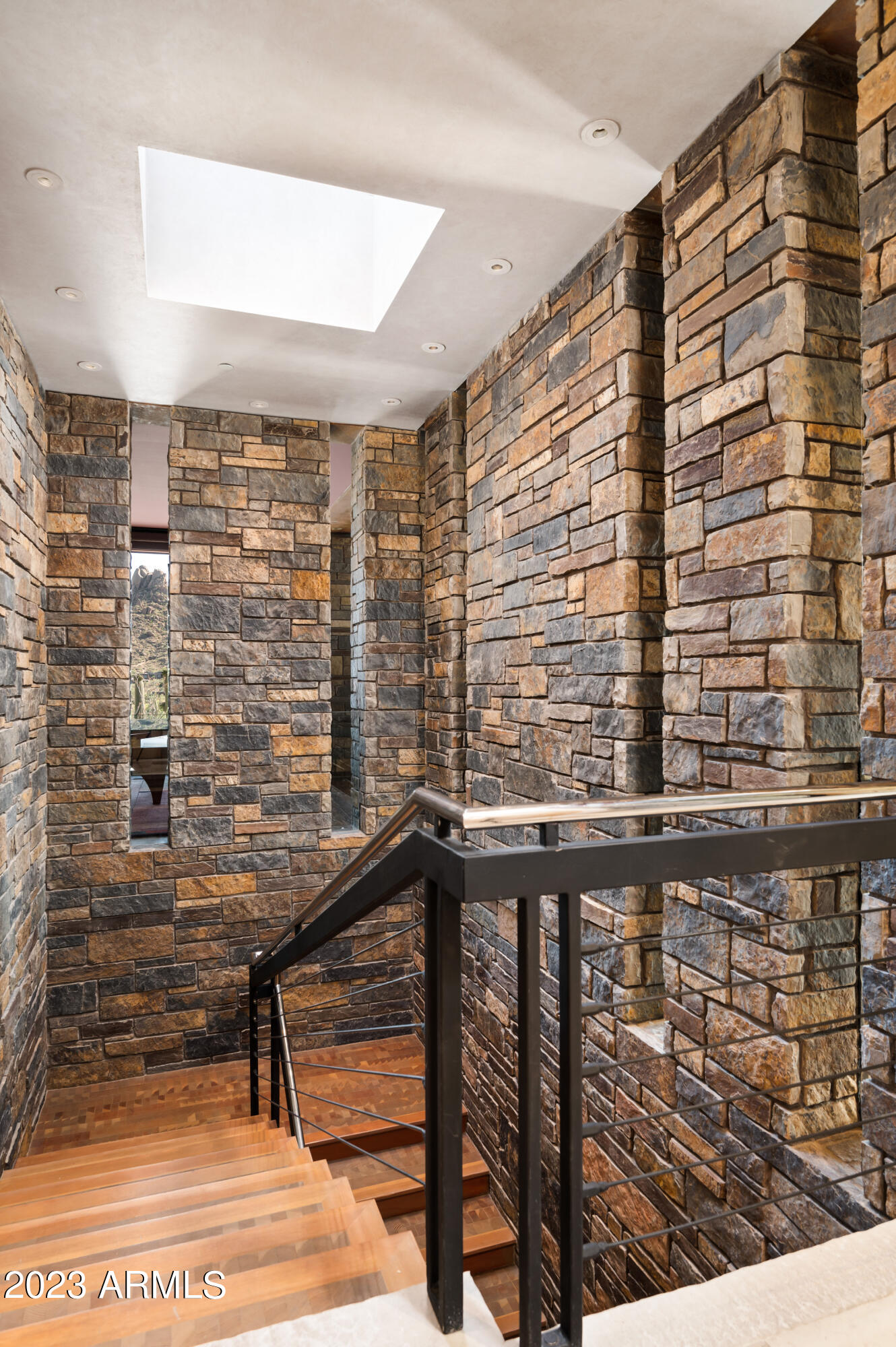 ESTANCIA - Residential