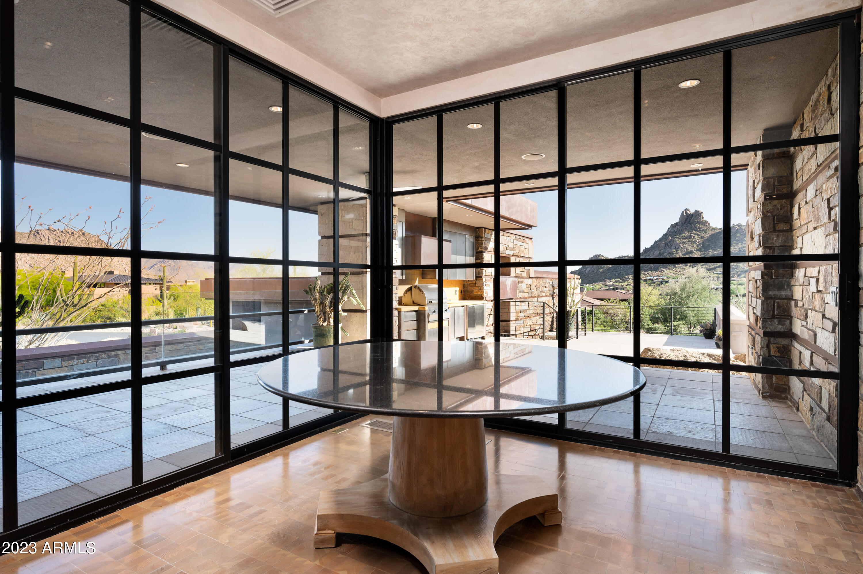 ESTANCIA - Residential