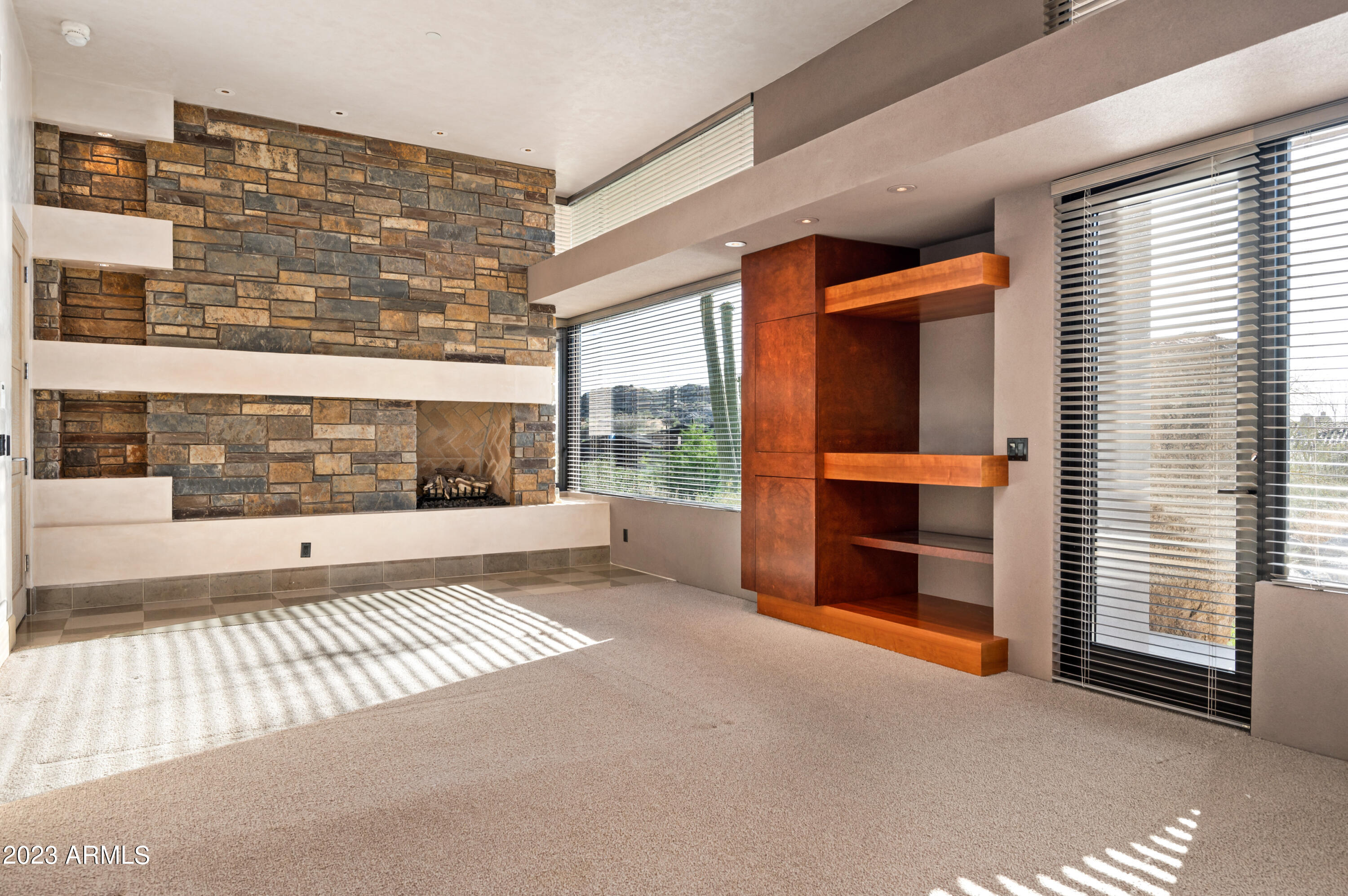 ESTANCIA - Residential