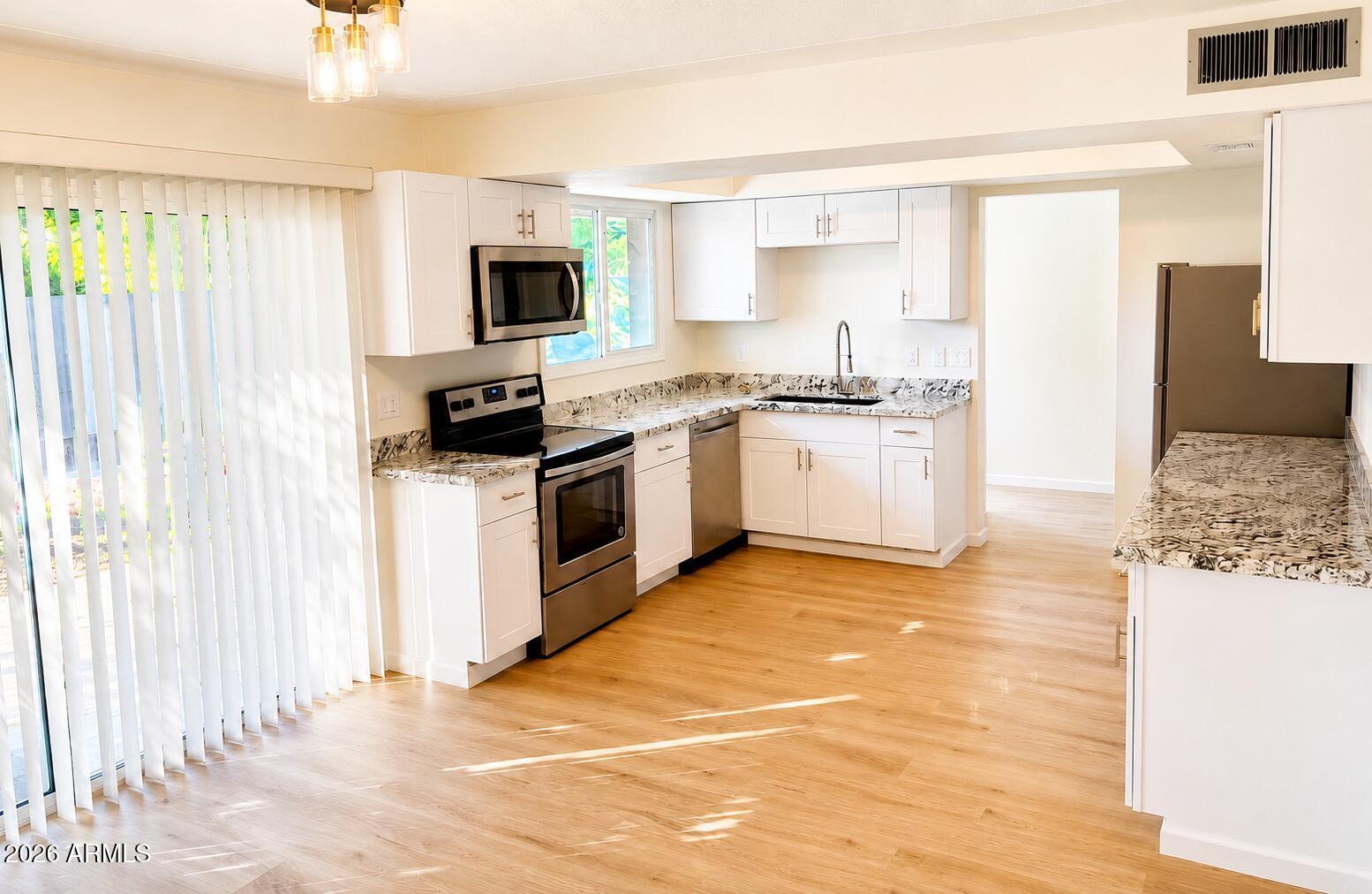 PARK SCOTTSDALE - Residential Lease