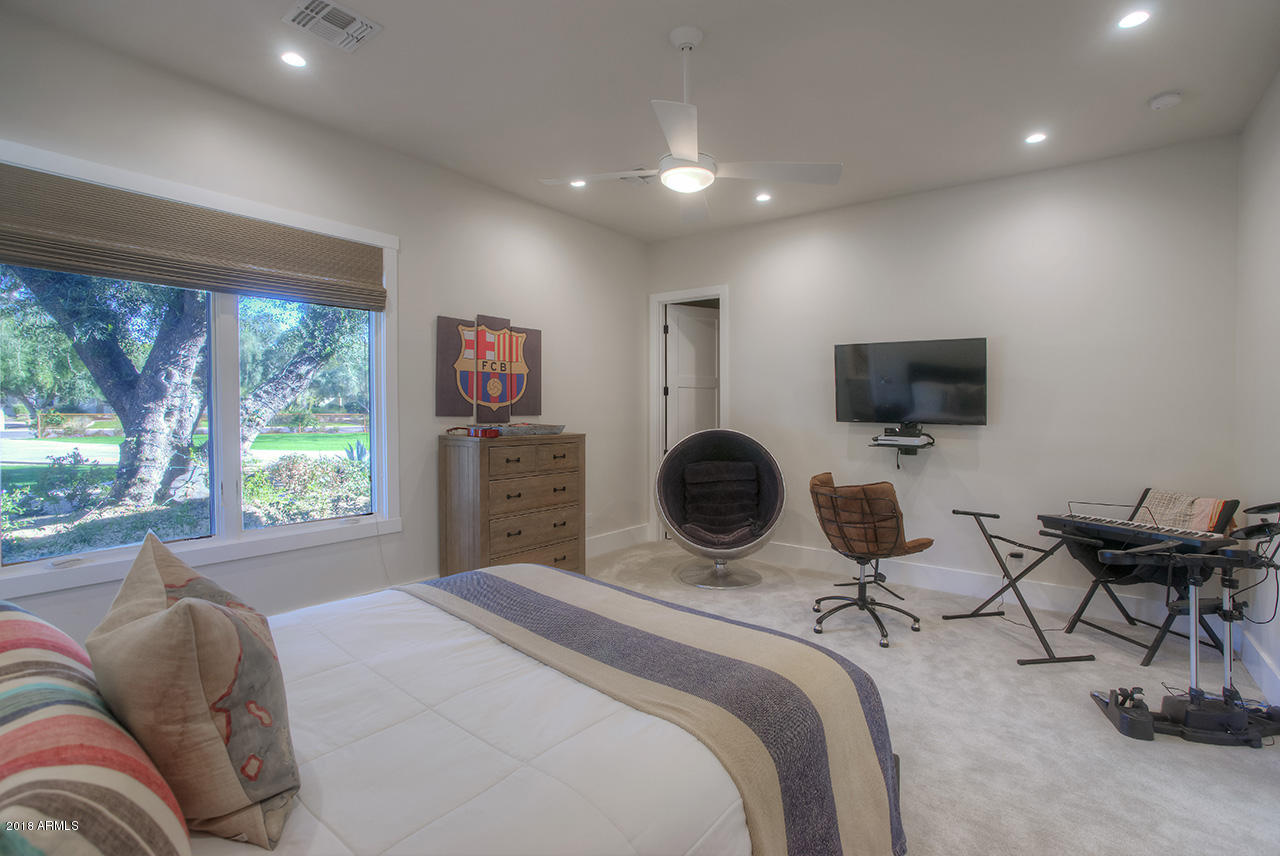 PARADISE VALLEY FARMS - Residential