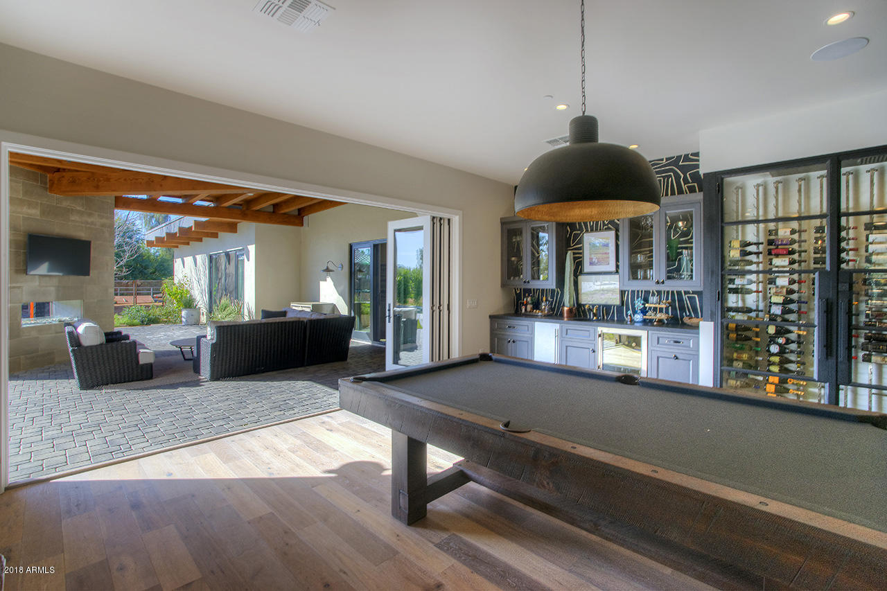 PARADISE VALLEY FARMS - Residential