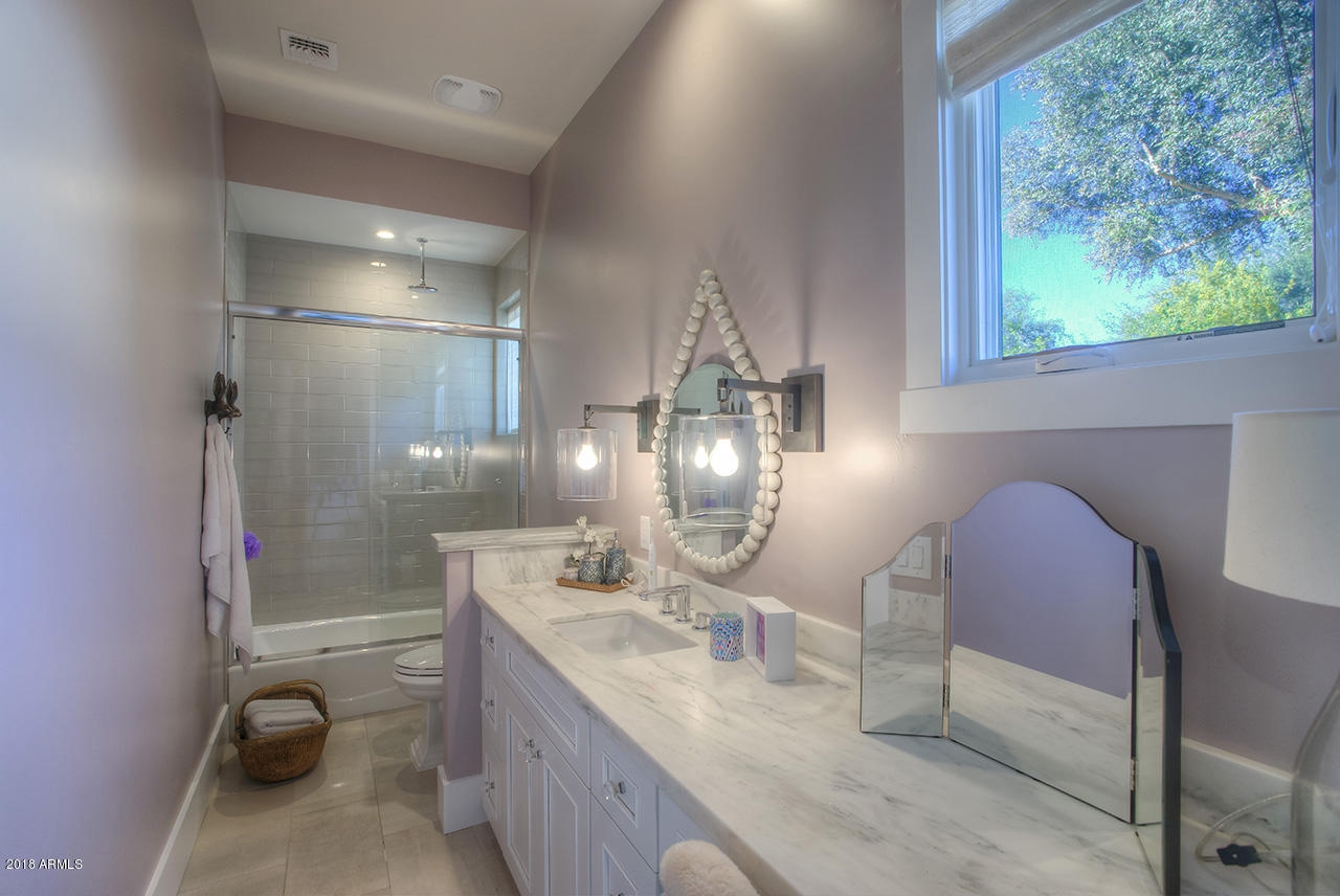 PARADISE VALLEY FARMS - Residential