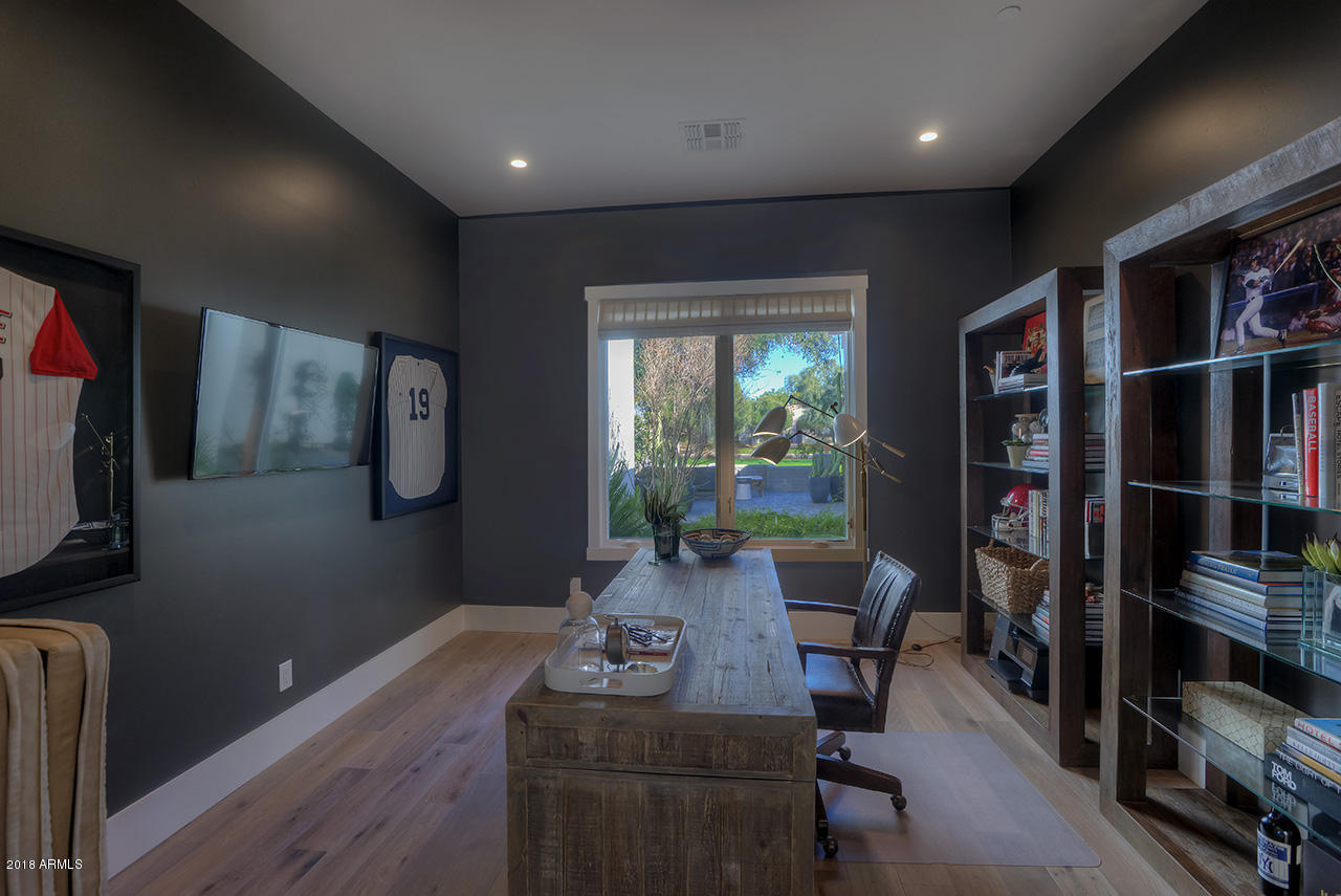 PARADISE VALLEY FARMS - Residential