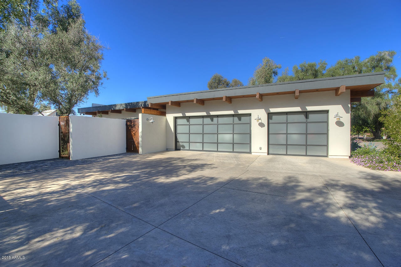 PARADISE VALLEY FARMS - Residential
