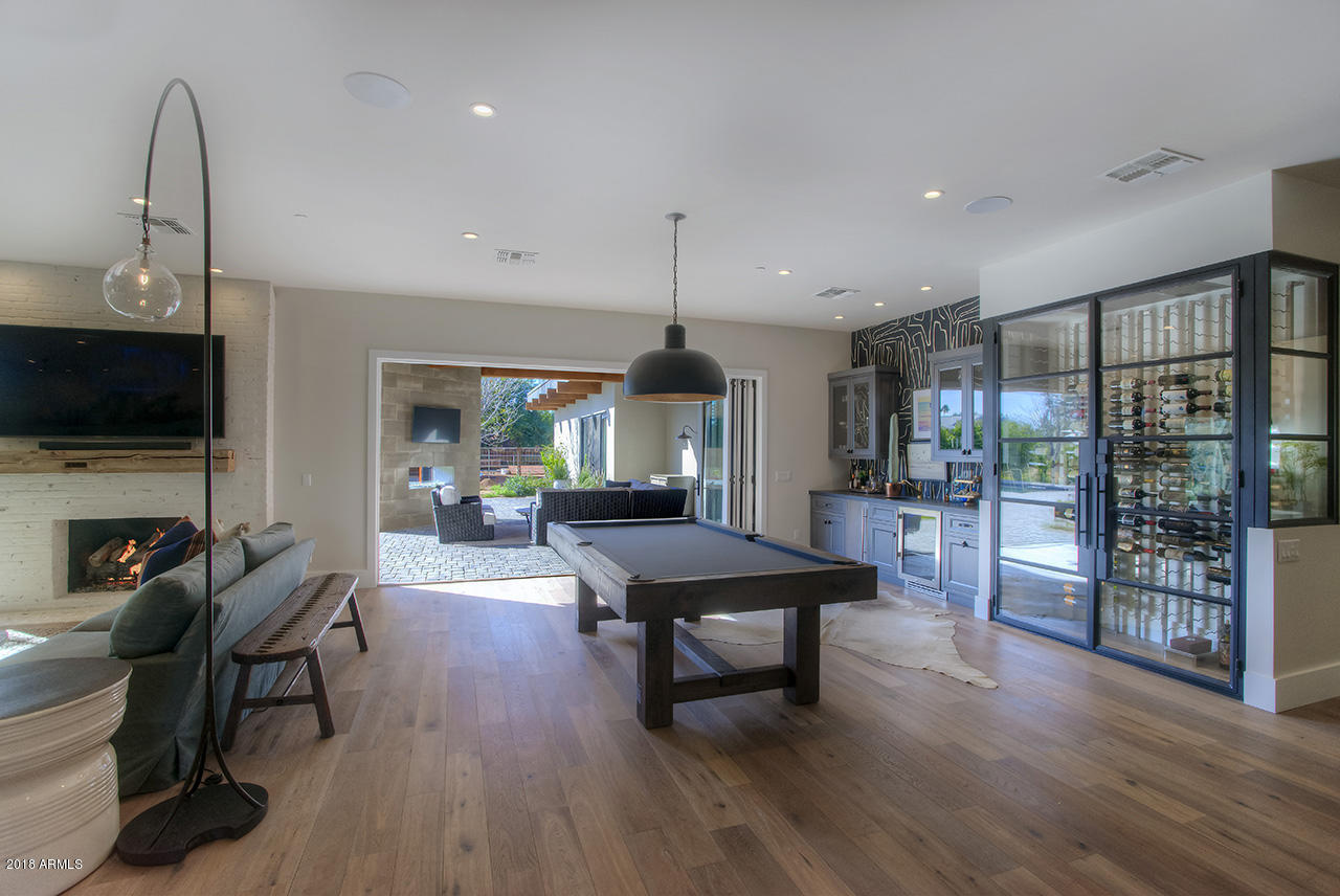 PARADISE VALLEY FARMS - Residential