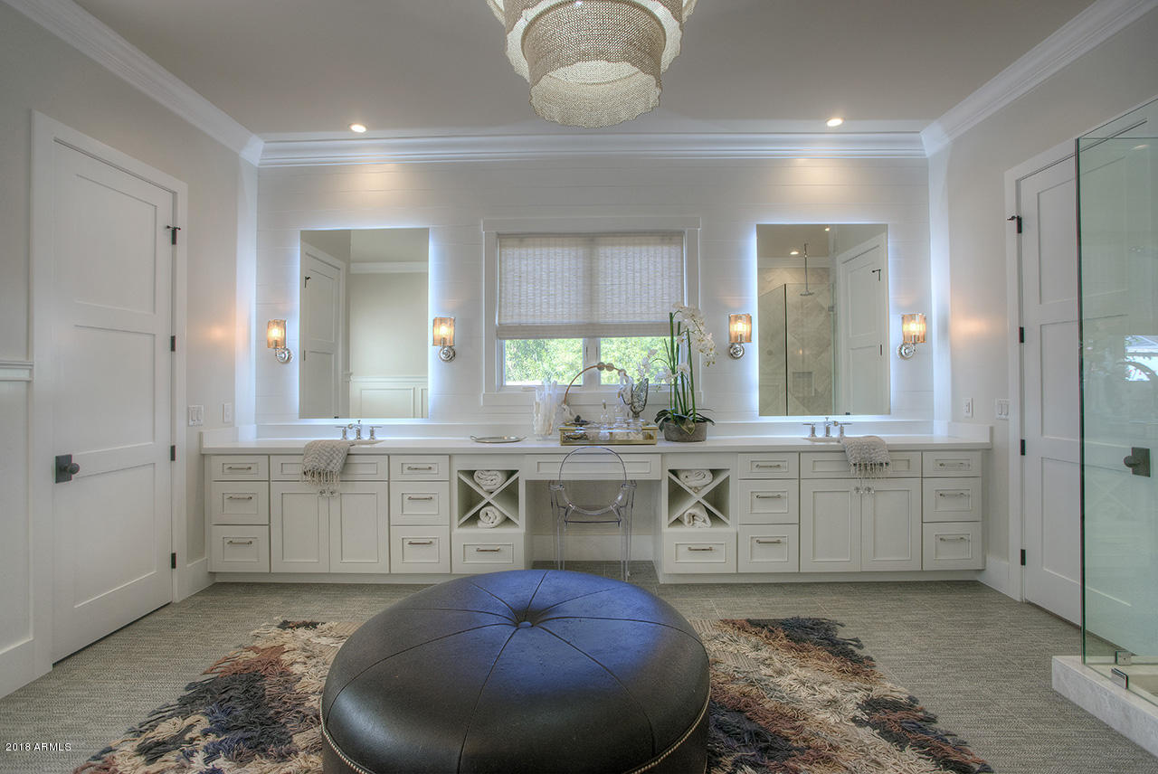 PARADISE VALLEY FARMS - Residential