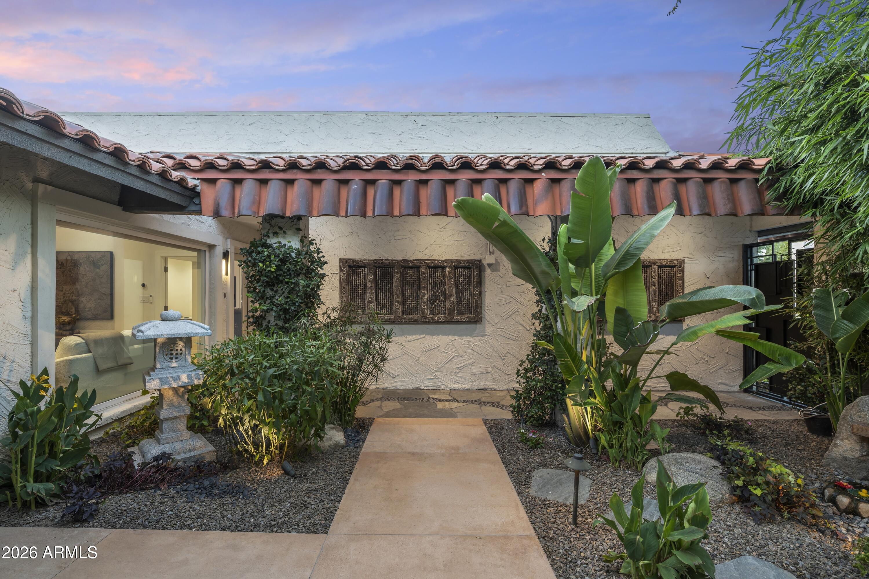 Villa Del Oro - Residential