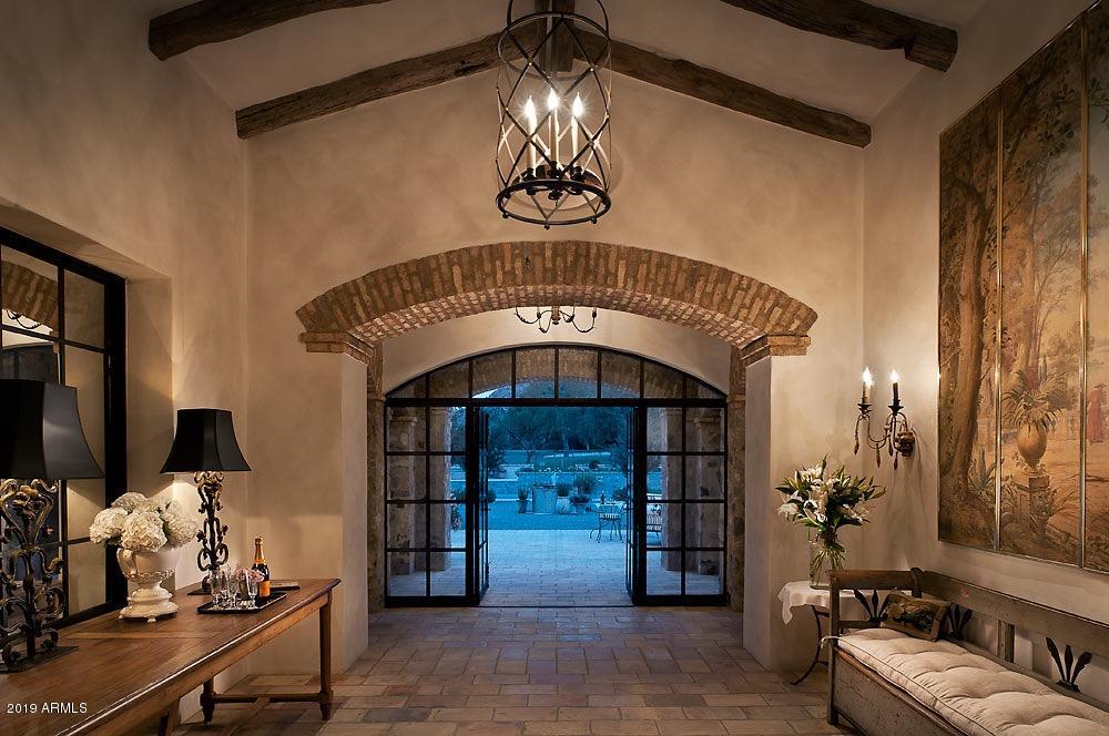 DESERT FAIRWAYS ESTATES - Residential