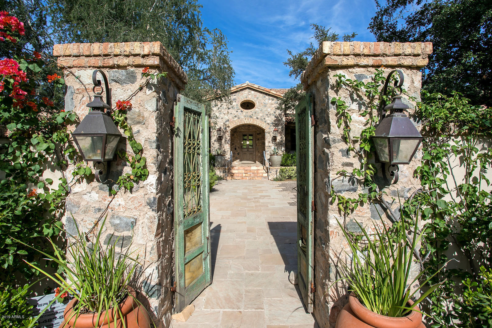 DESERT FAIRWAYS ESTATES - Residential