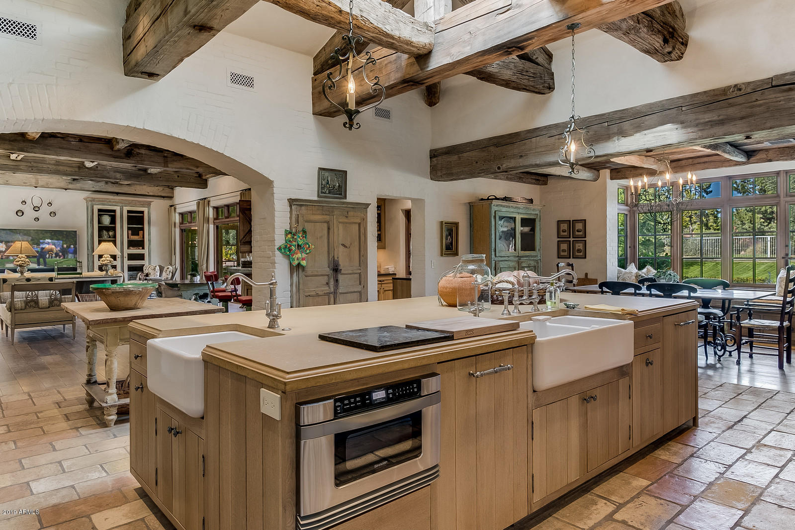 DESERT FAIRWAYS ESTATES - Residential