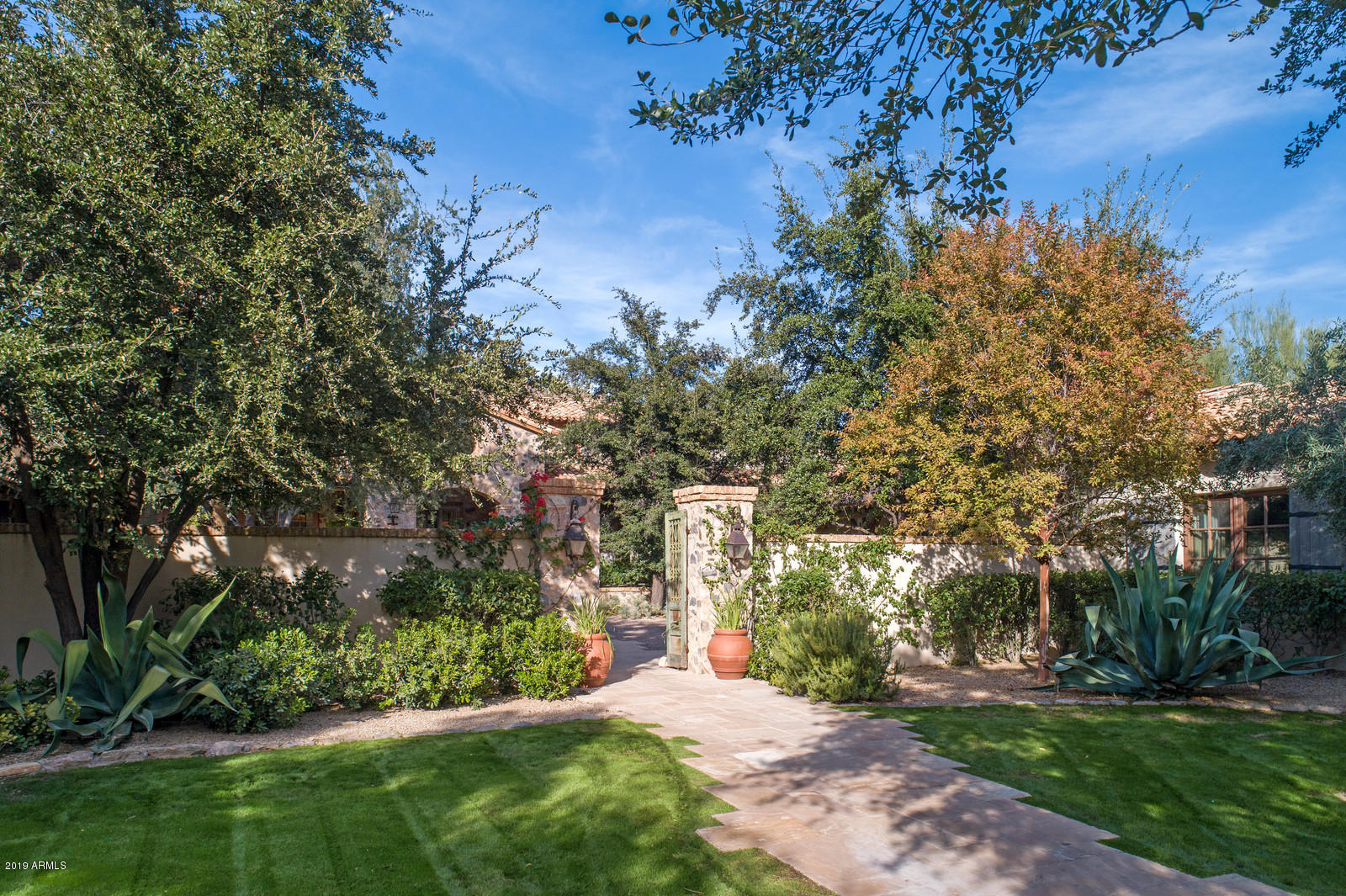 DESERT FAIRWAYS ESTATES - Residential