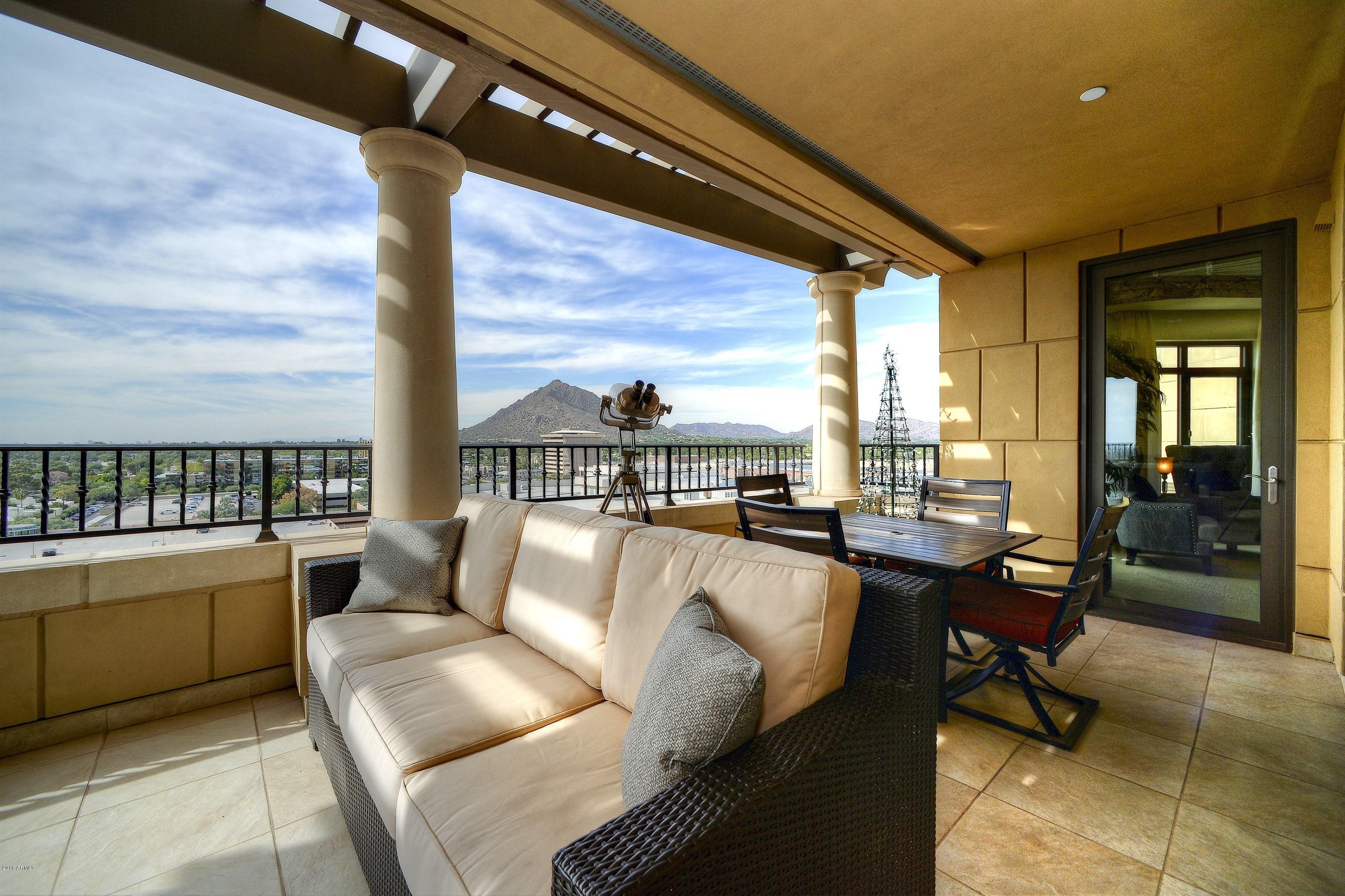 SCOTTSDALE WATERFRONT RESIDENCES - Residential