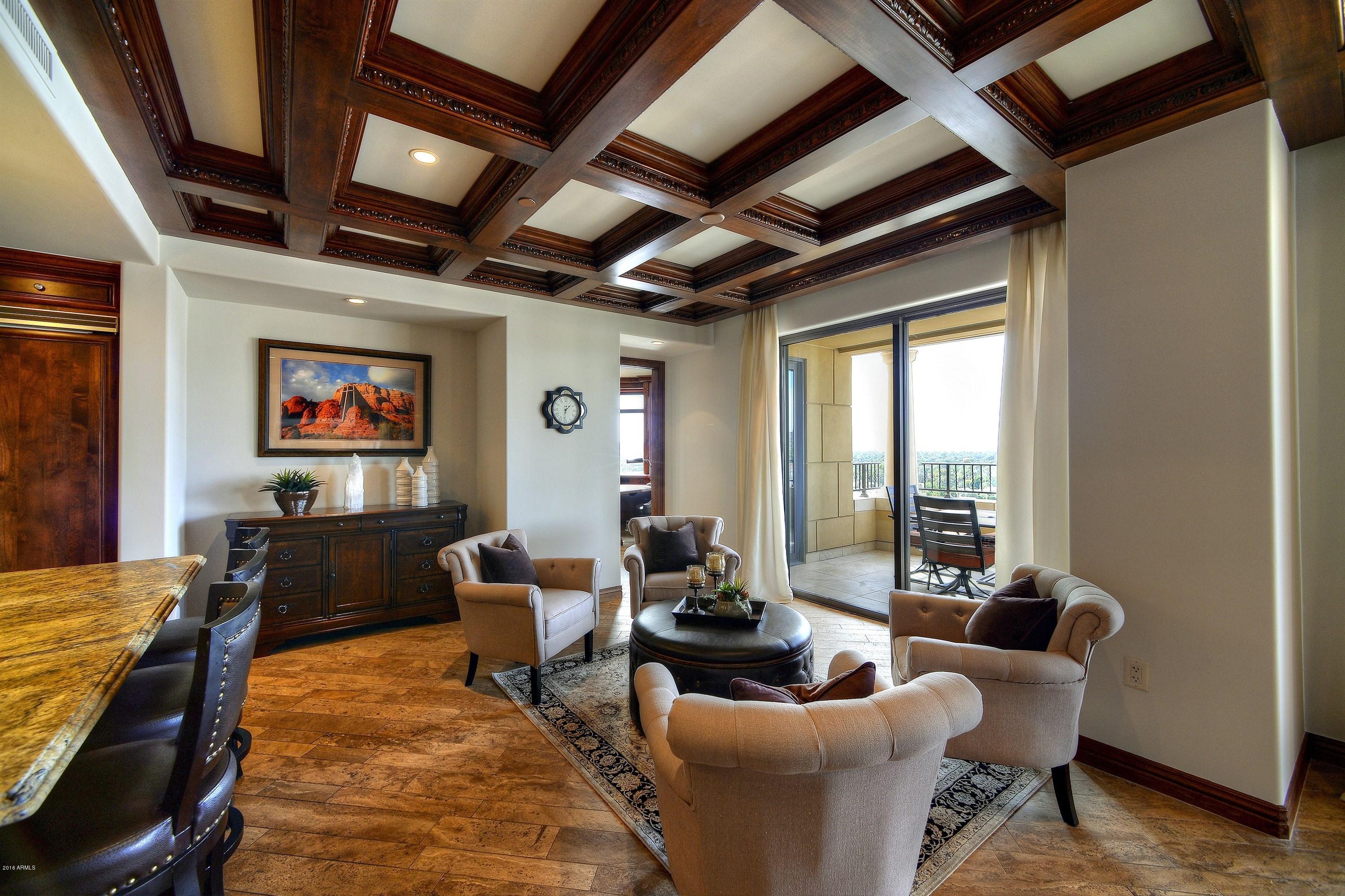 SCOTTSDALE WATERFRONT RESIDENCES - Residential