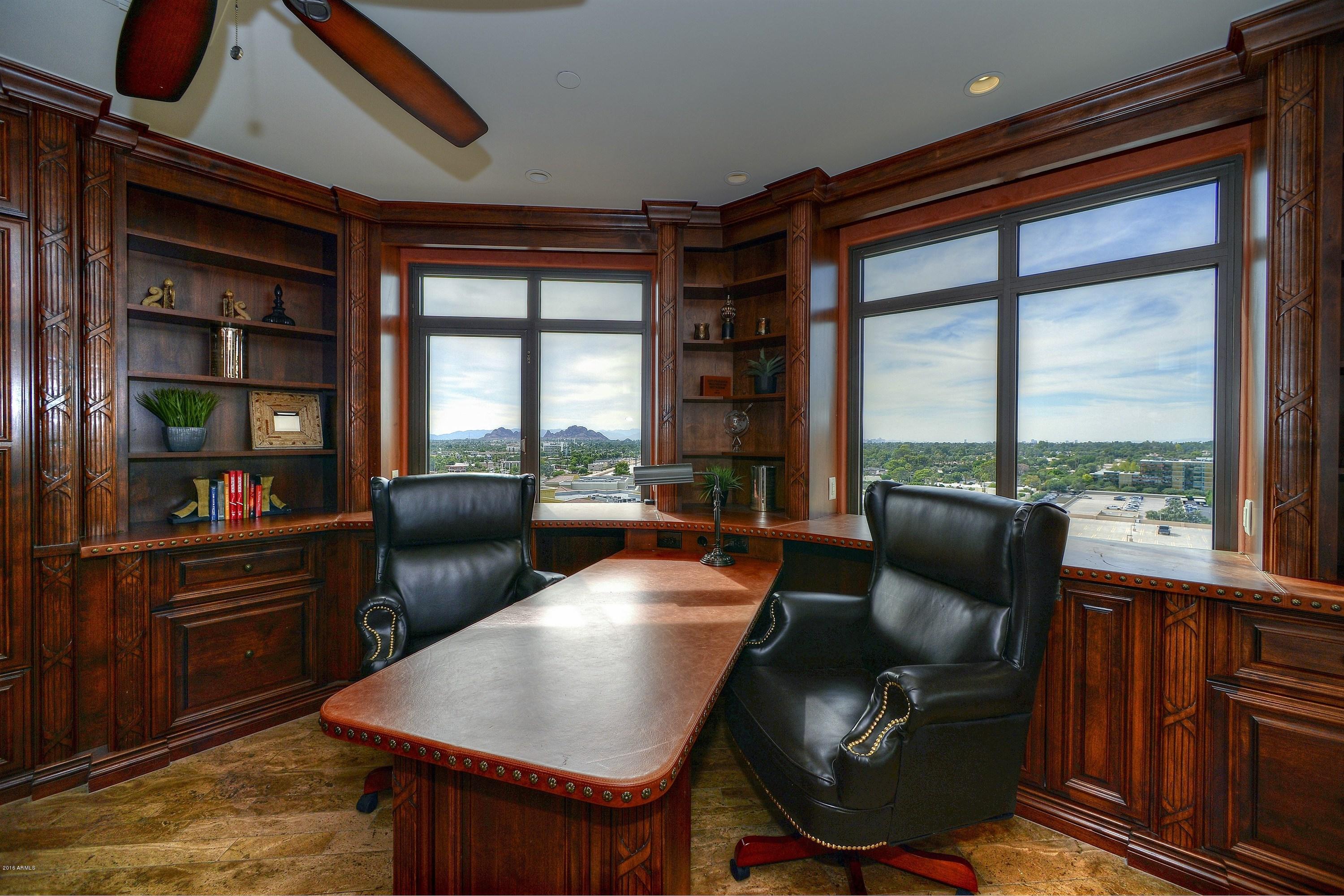 SCOTTSDALE WATERFRONT RESIDENCES - Residential
