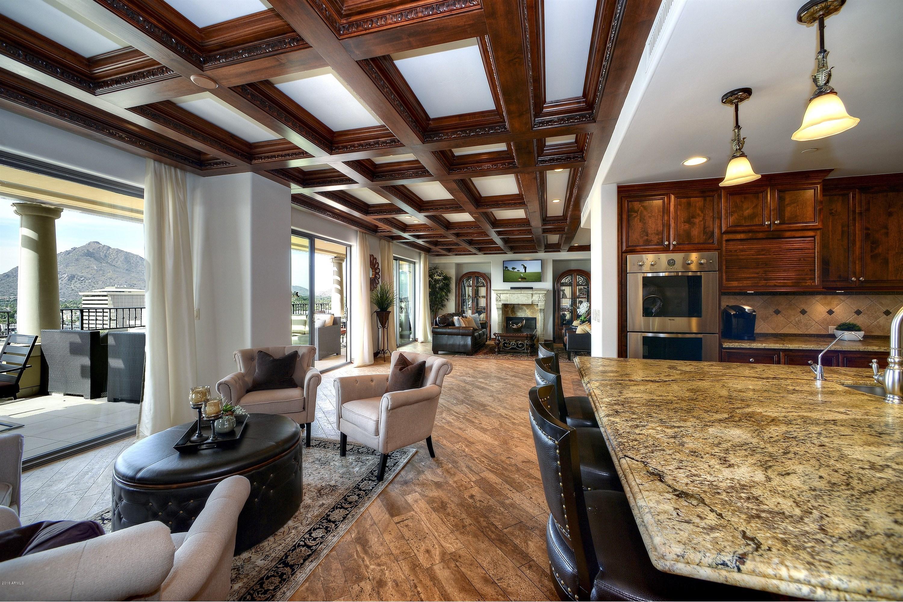 SCOTTSDALE WATERFRONT RESIDENCES - Residential