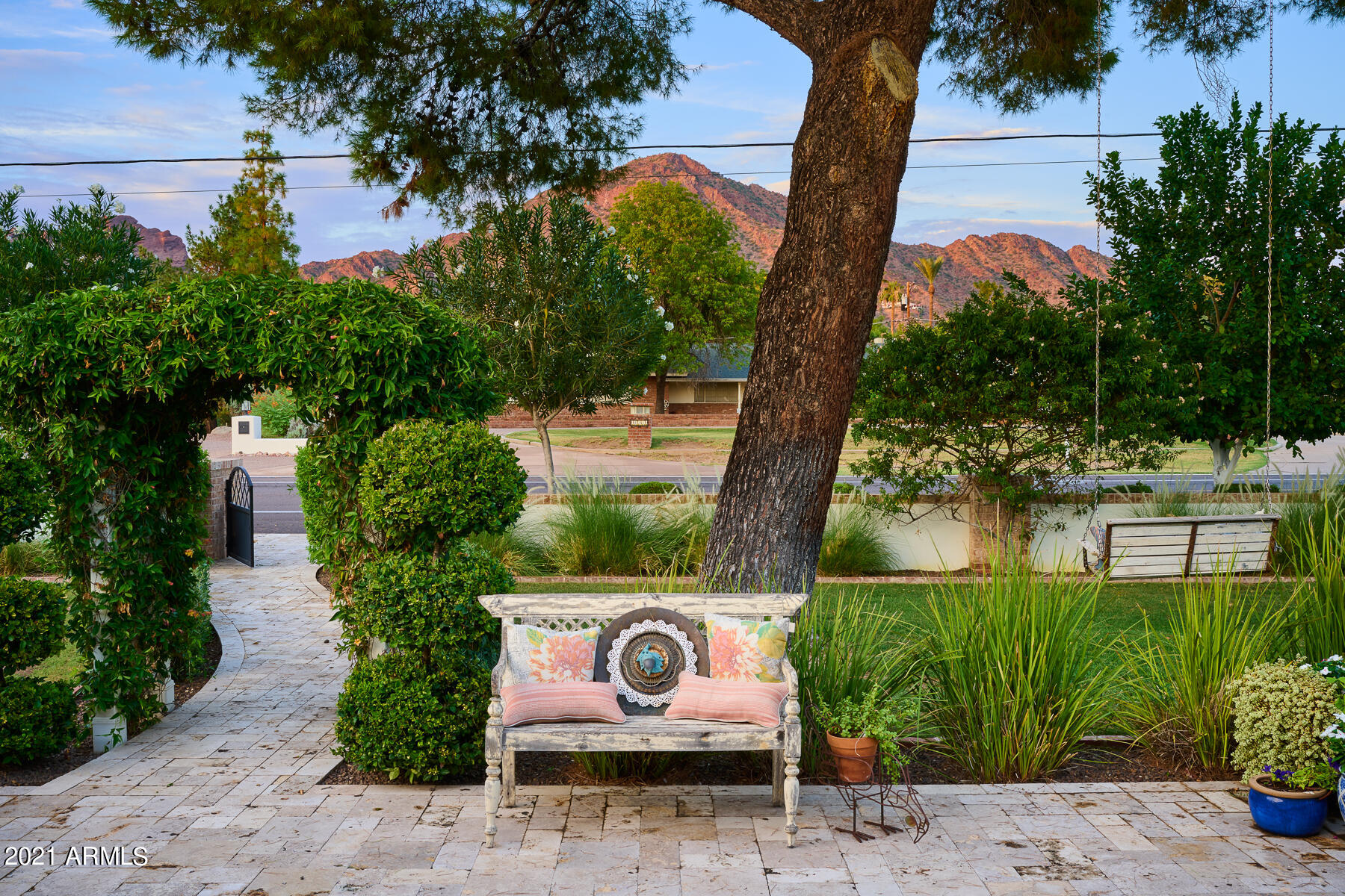 LA DONNA ESTATES 2 - Residential