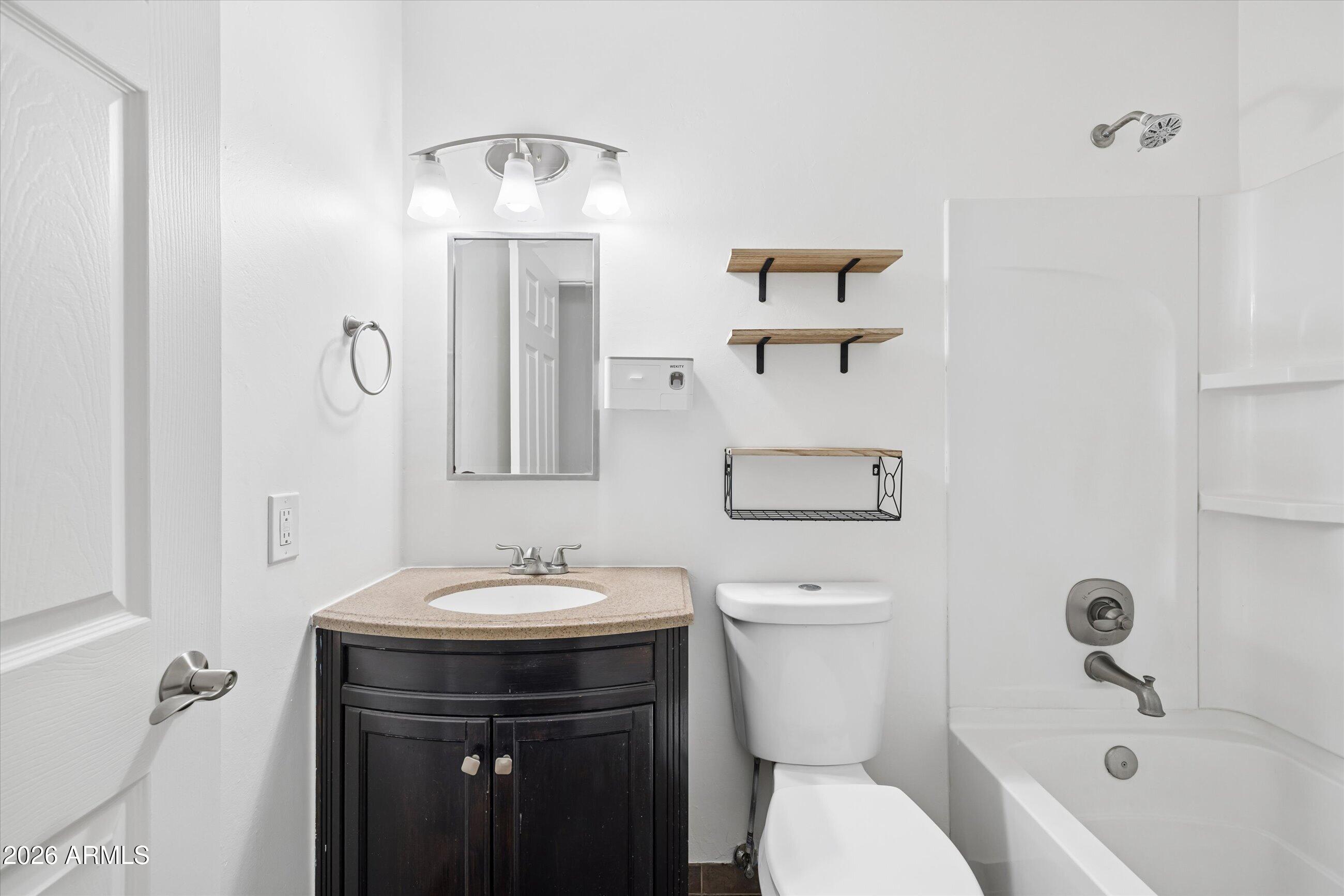 HOHOKAM VILLAGE UNIT 1-E - Residential