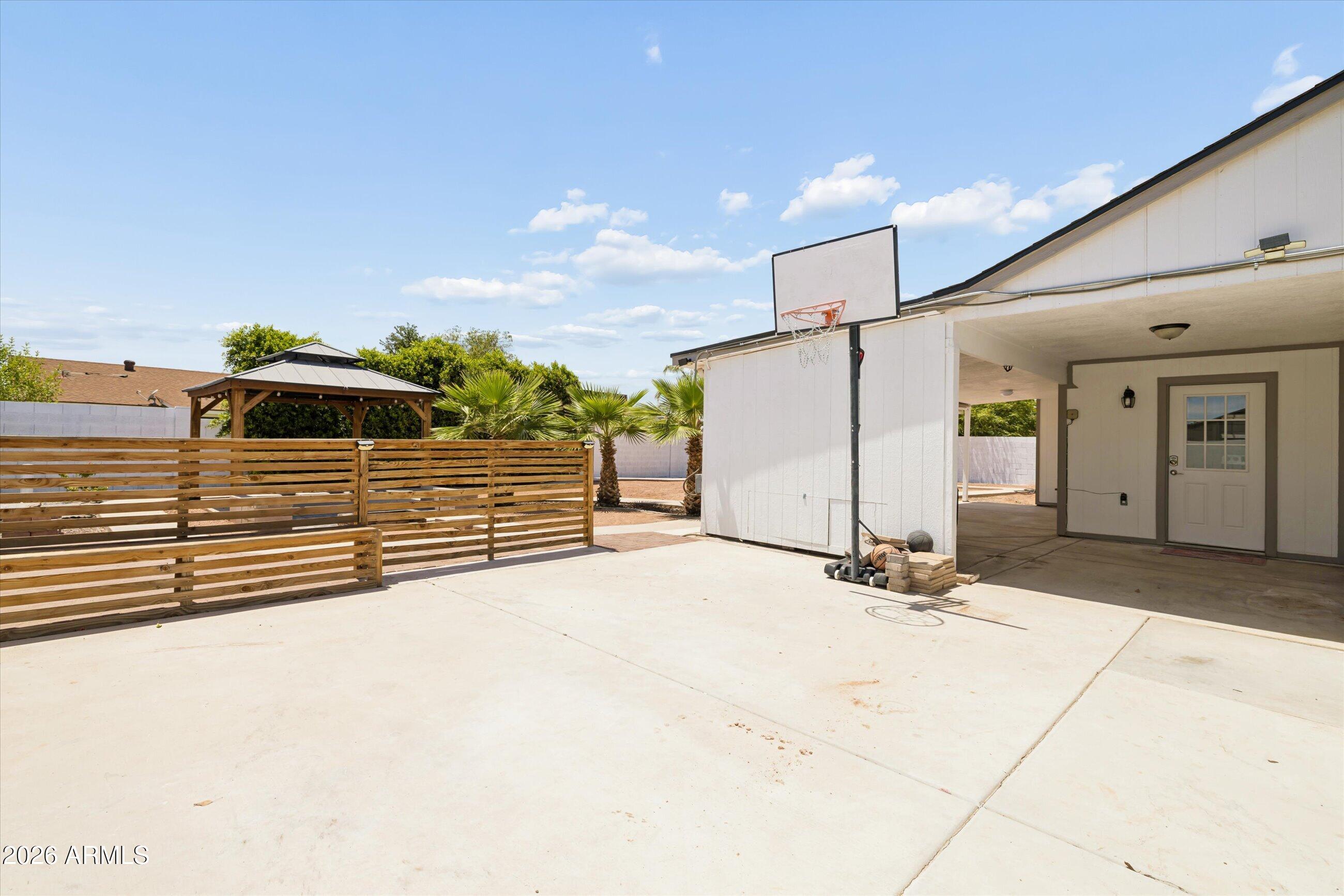 HOHOKAM VILLAGE UNIT 1-E - Residential