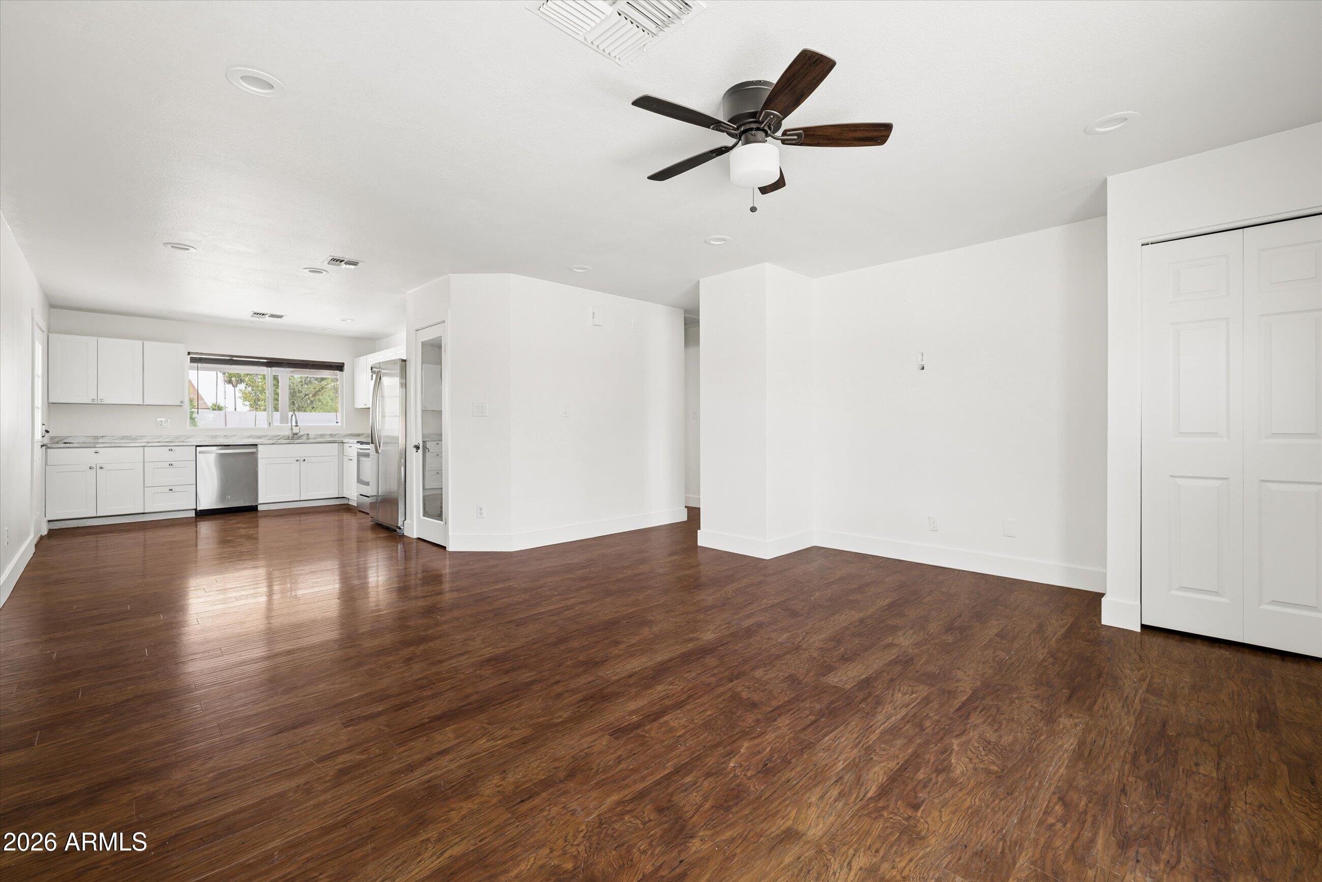 HOHOKAM VILLAGE UNIT 1-E - Residential