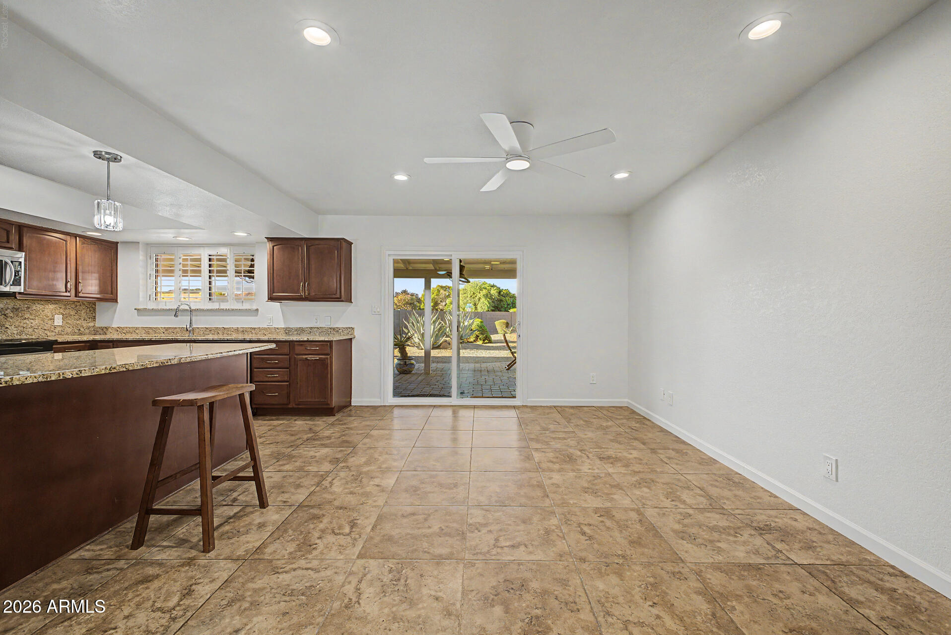 SUNRISE UNIT 4 - Residential