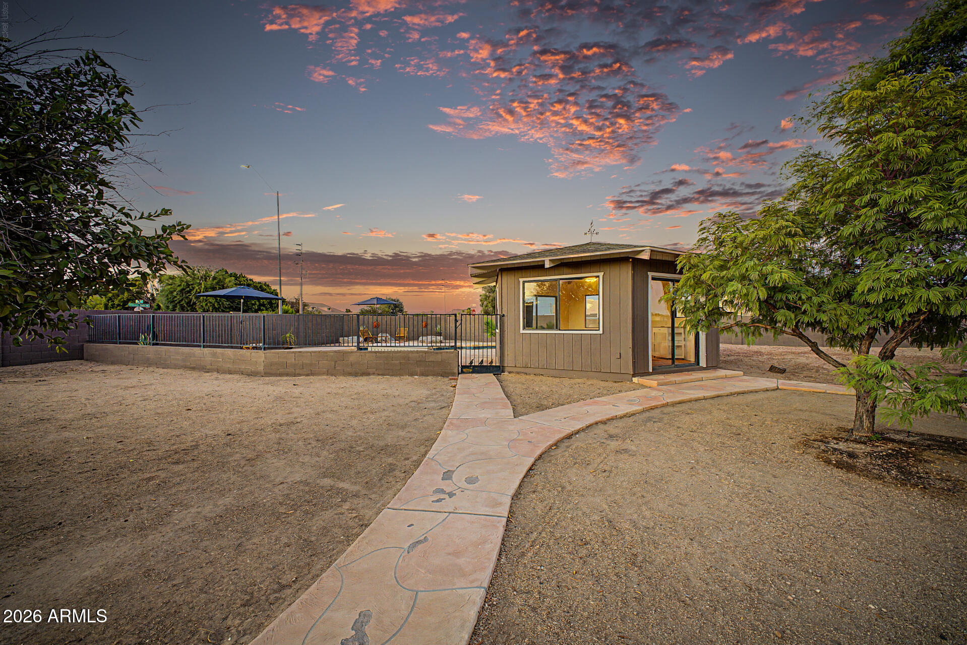 SUNRISE UNIT 4 - Residential