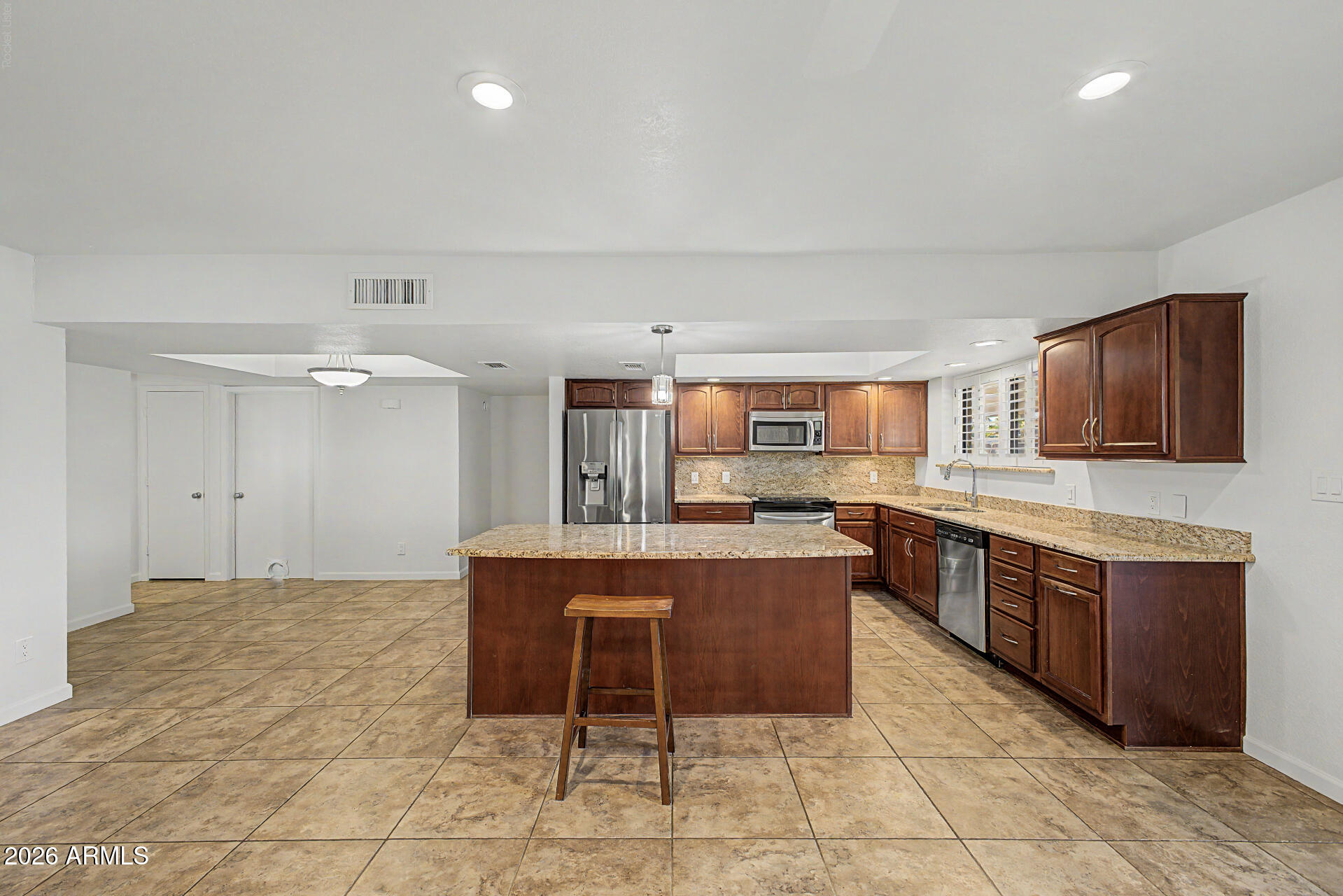 SUNRISE UNIT 4 - Residential