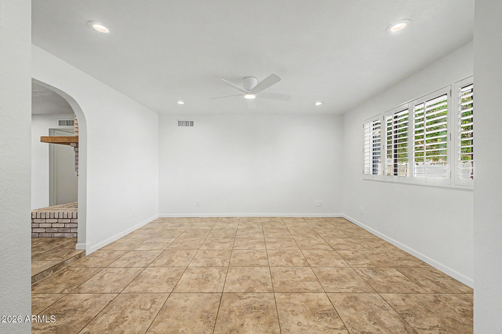 SUNRISE UNIT 4 - Residential