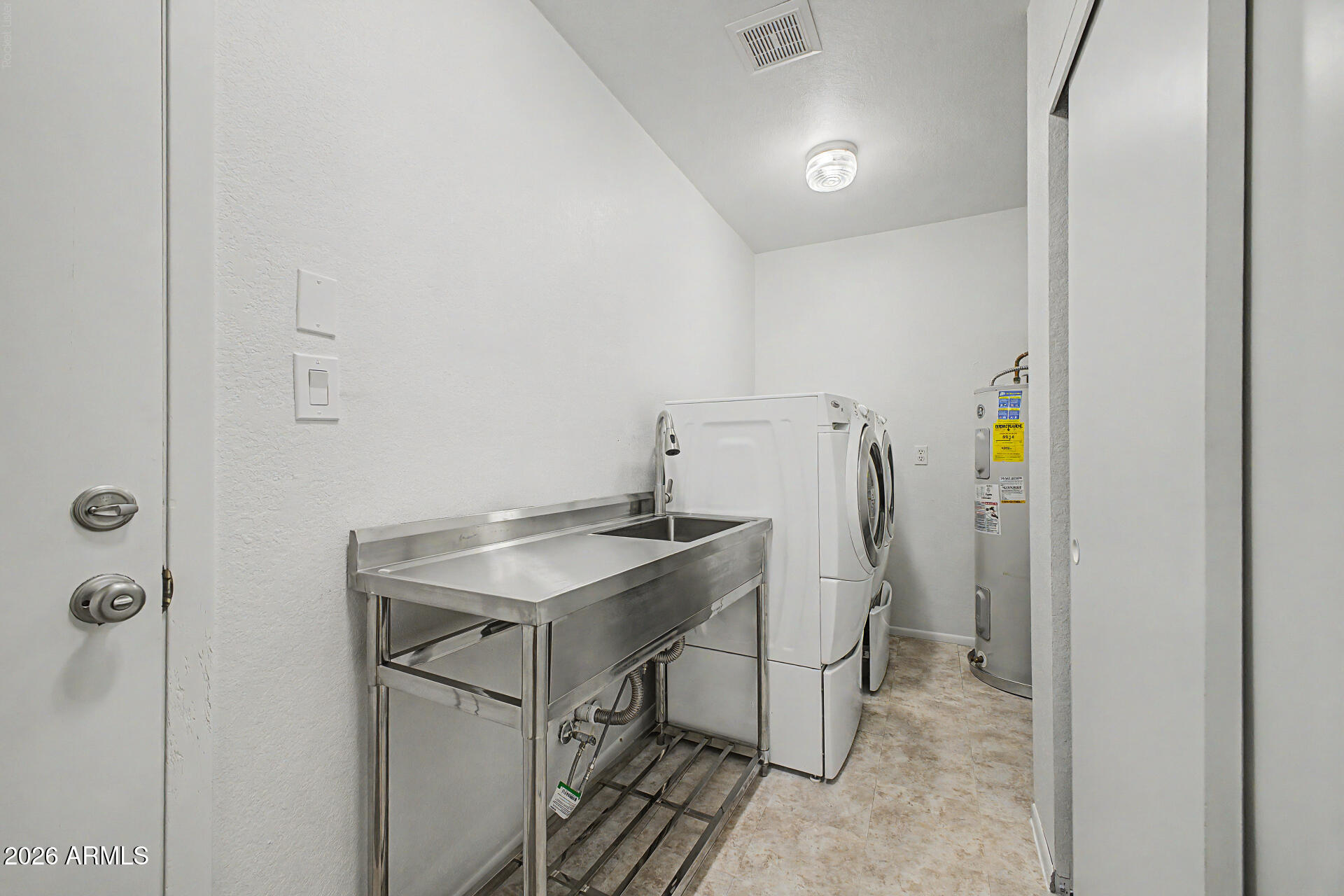 SUNRISE UNIT 4 - Residential