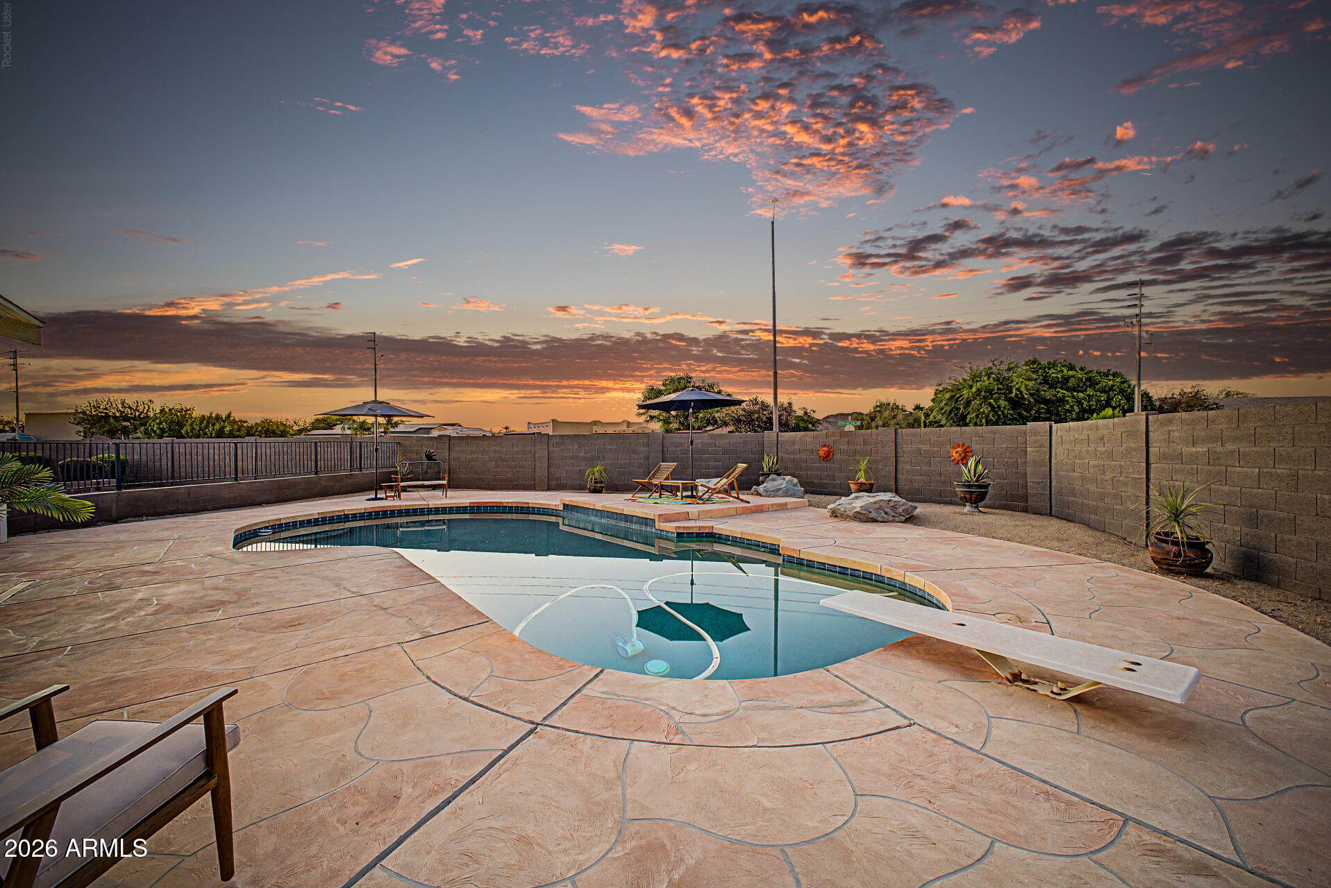 SUNRISE UNIT 4 - Residential