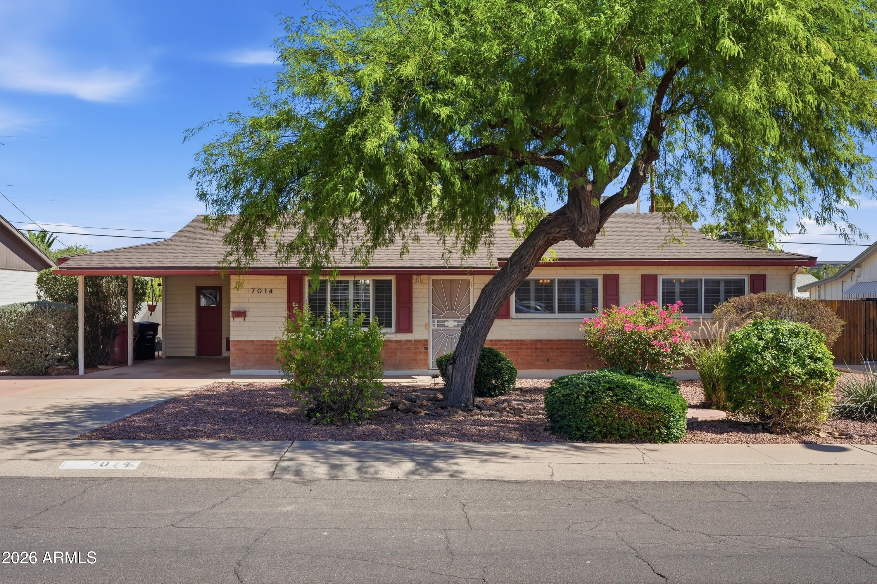 PAPAGO PARKWAY - Residential