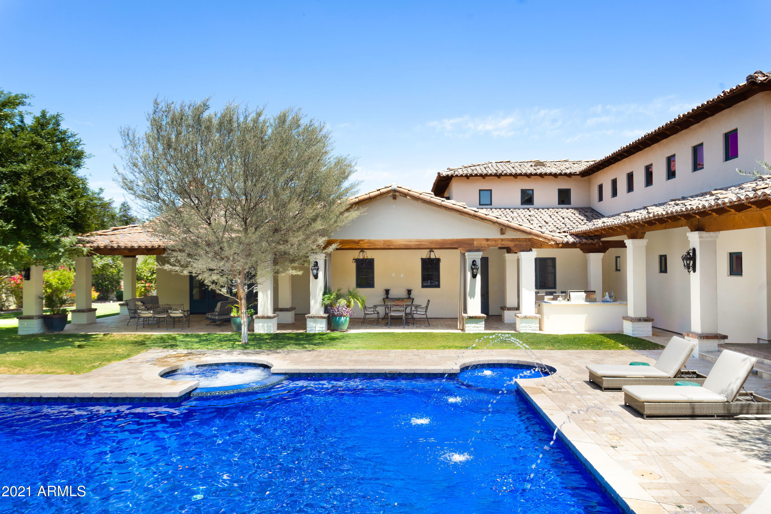 PARADISE VALLEY ENCLAVE - Residential