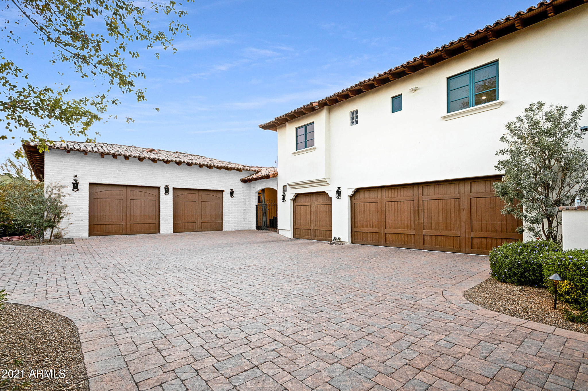 PARADISE VALLEY ENCLAVE - Residential
