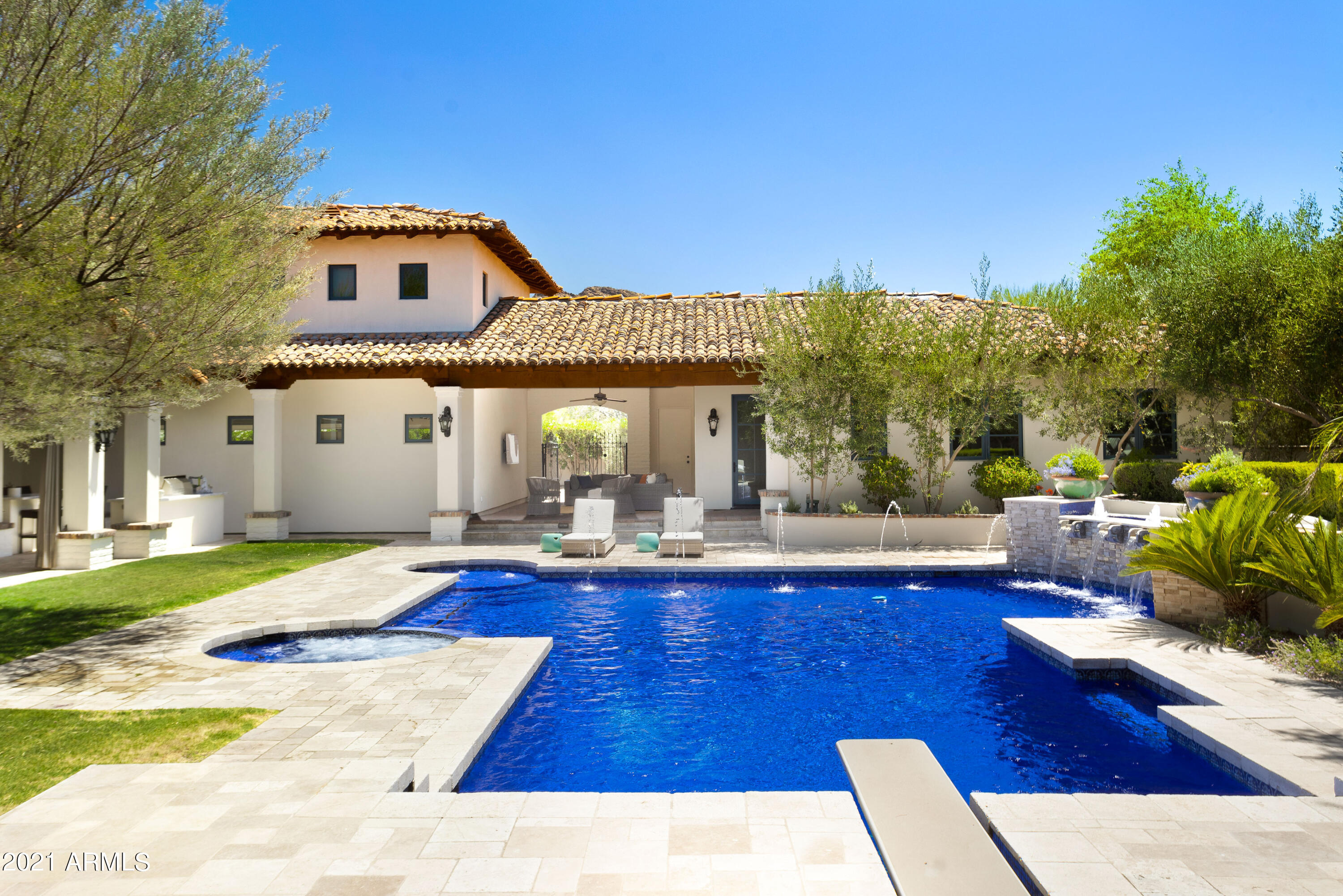 PARADISE VALLEY ENCLAVE - Residential