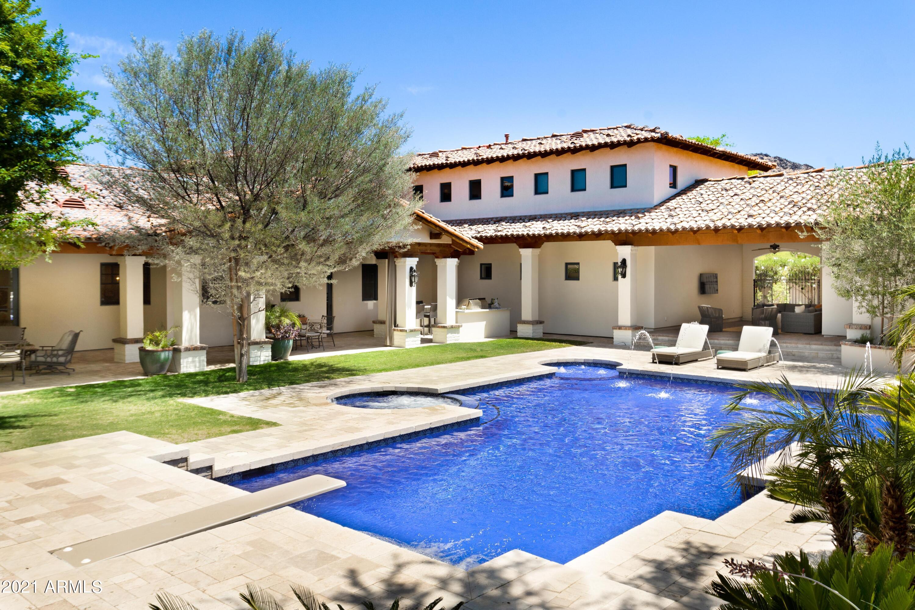 PARADISE VALLEY ENCLAVE - Residential