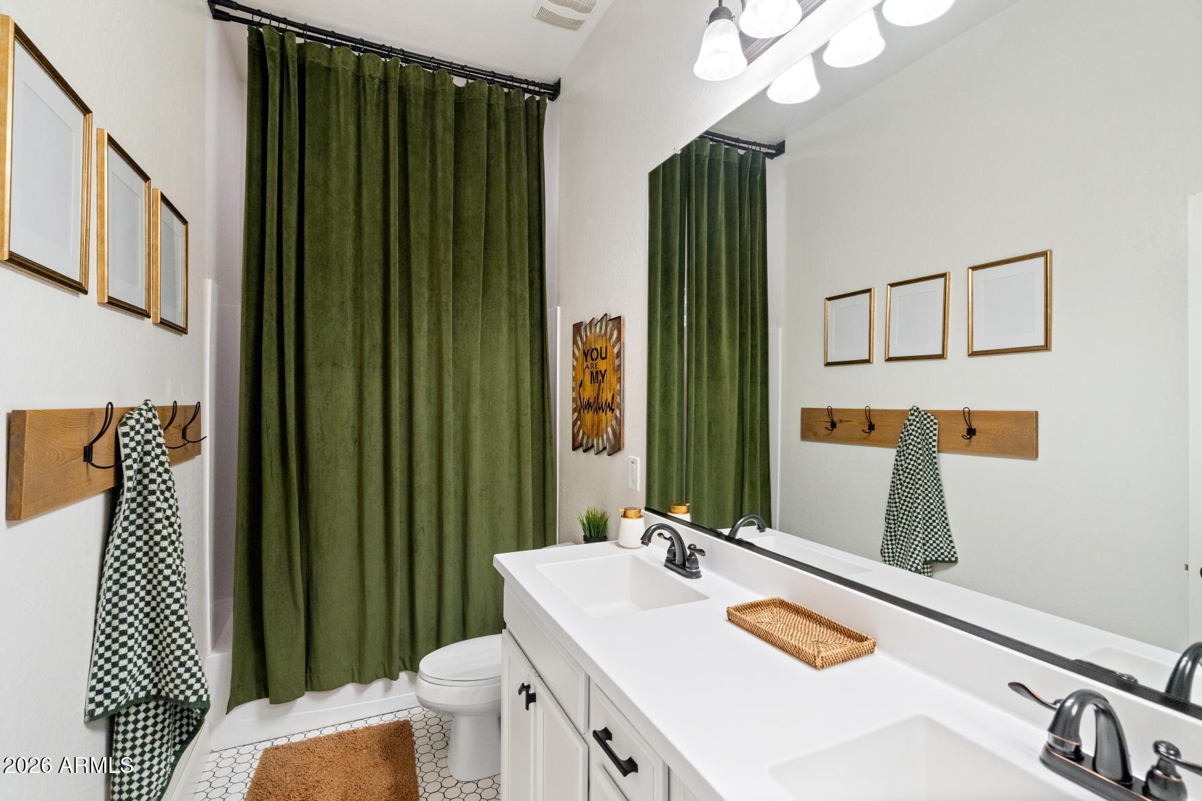 VERRADO PHASE 3 SOUTH PHASES A B - Residential